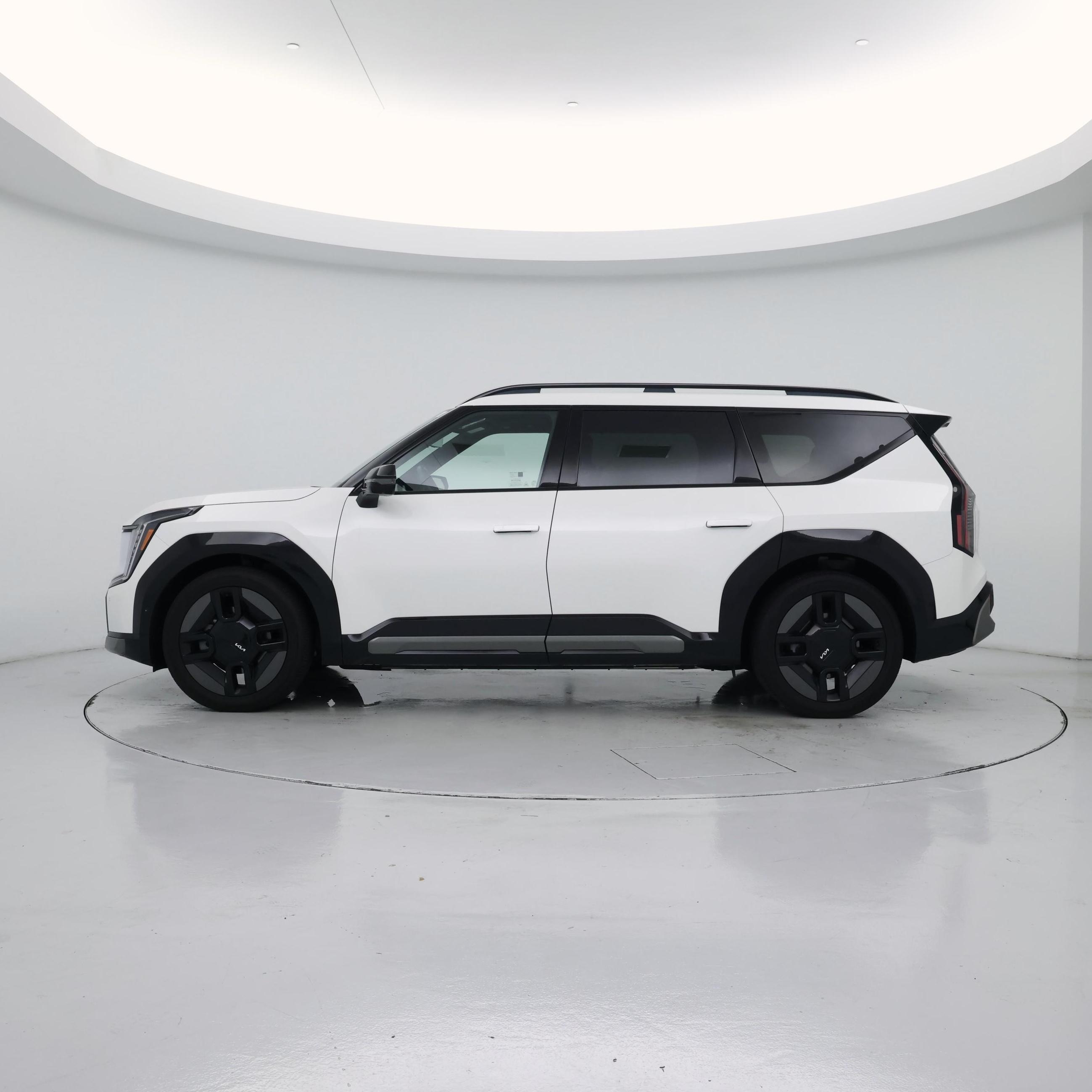Thumbnail: 2024 Kia EV9 - 3