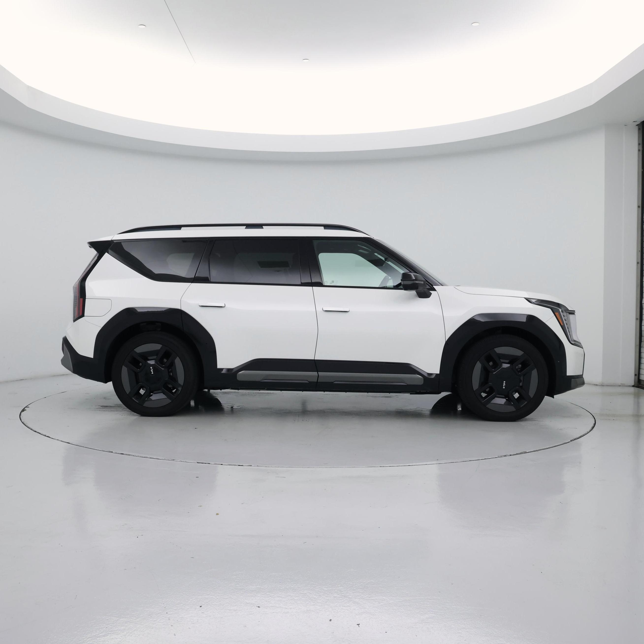Thumbnail: 2024 Kia EV9 - 7