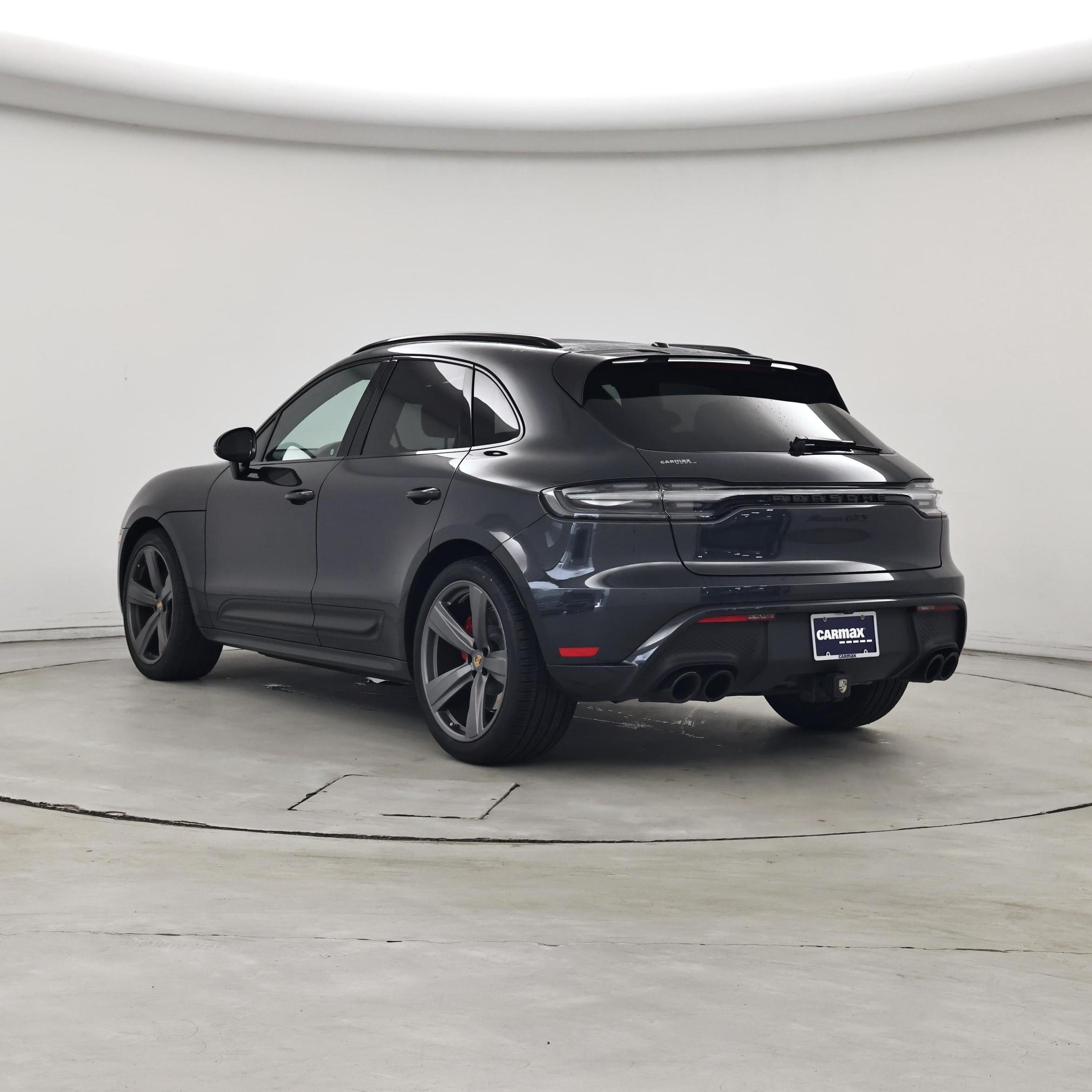 Thumbnail: 2022 Porsche Macan - 2