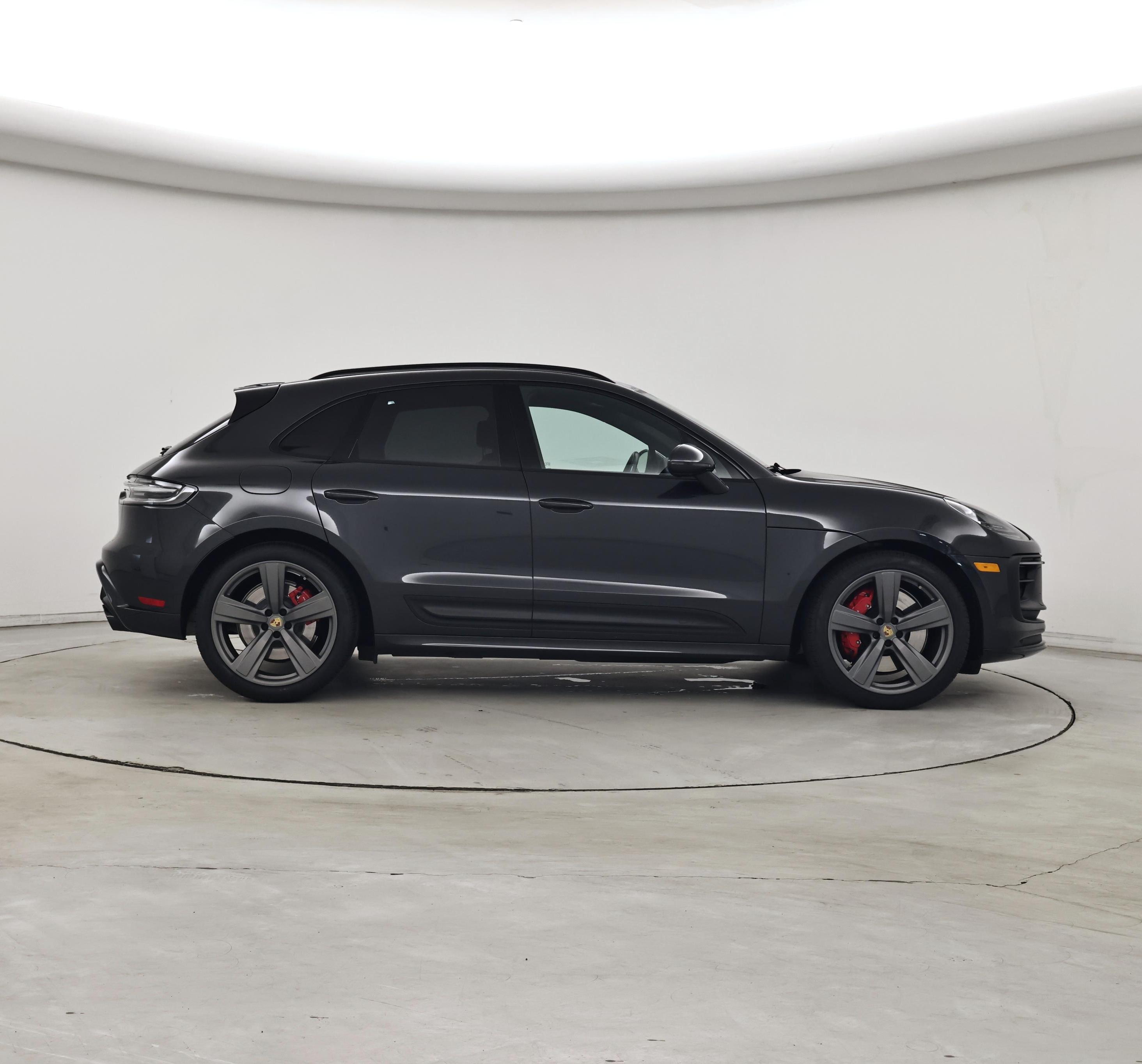 Thumbnail: 2022 Porsche Macan - 7