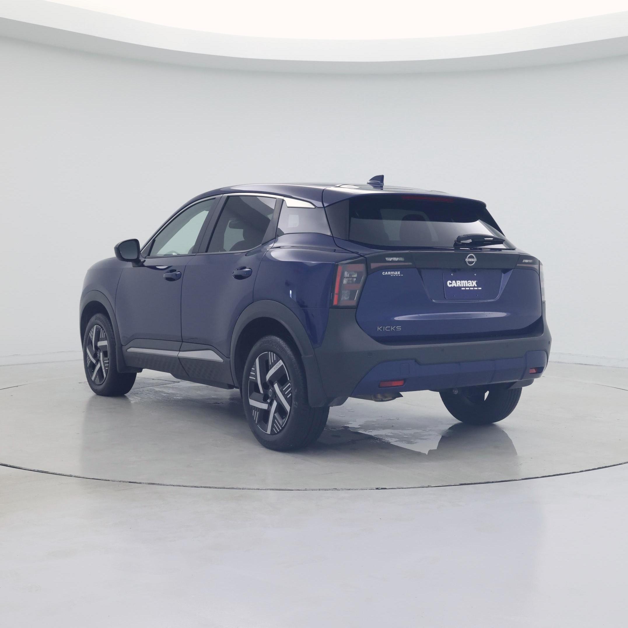 Thumbnail: 2025 Nissan Kicks - 2