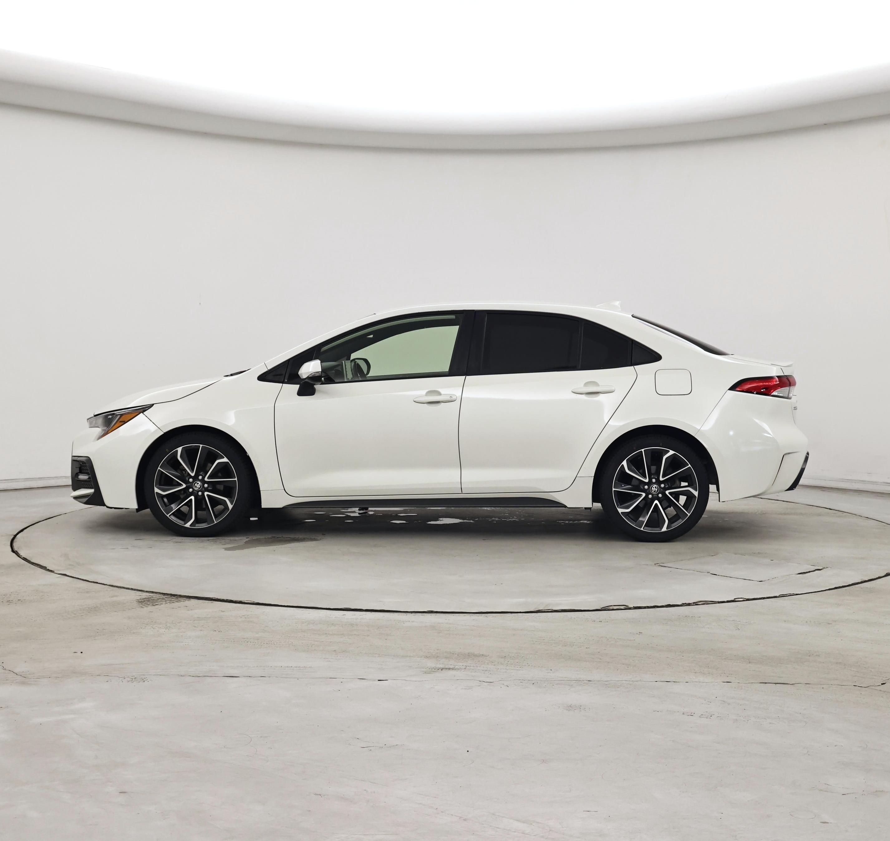 Thumbnail: 2021 Toyota Corolla - 3