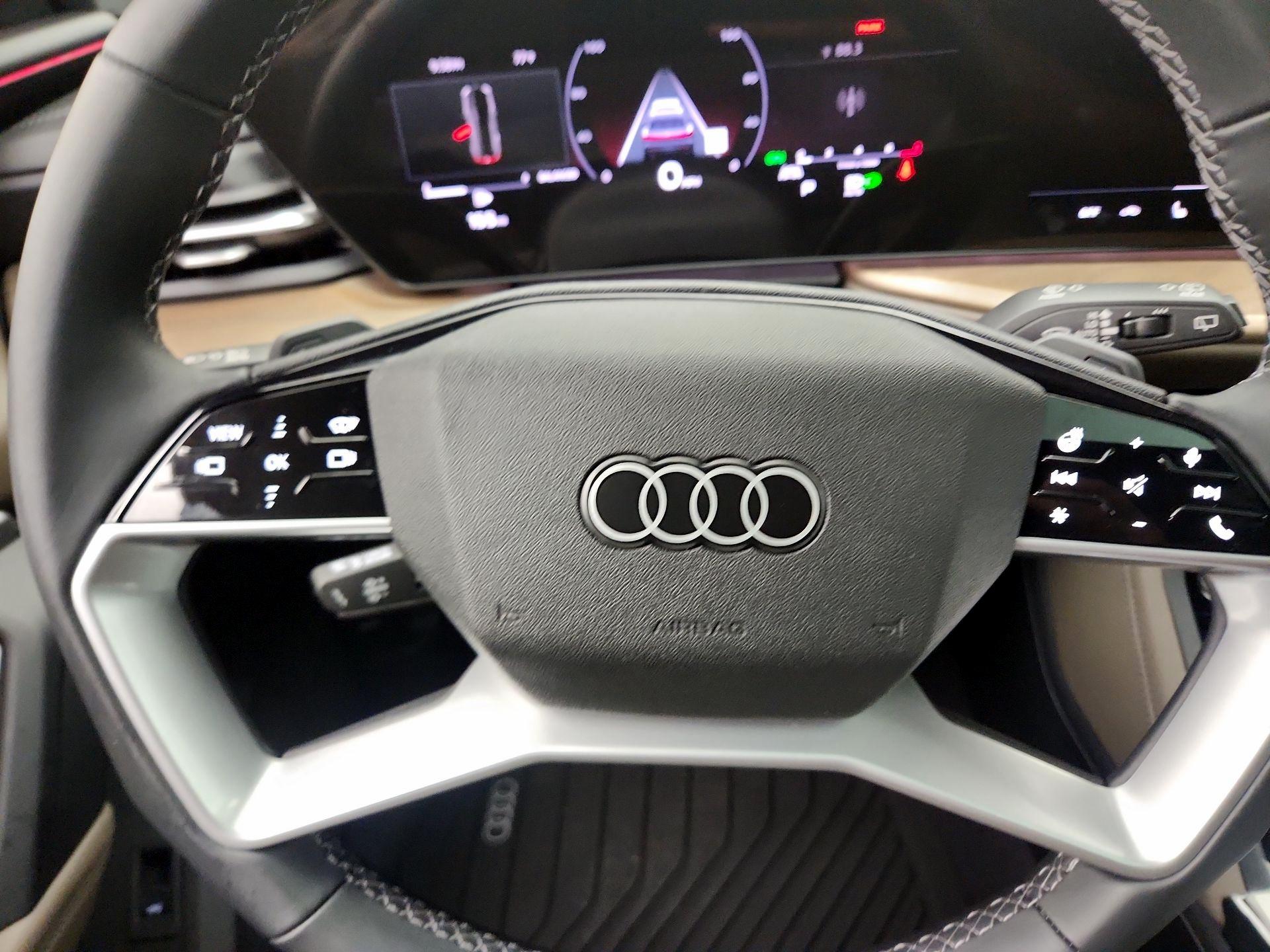 Thumbnail: 2025 Audi Q5 - 10