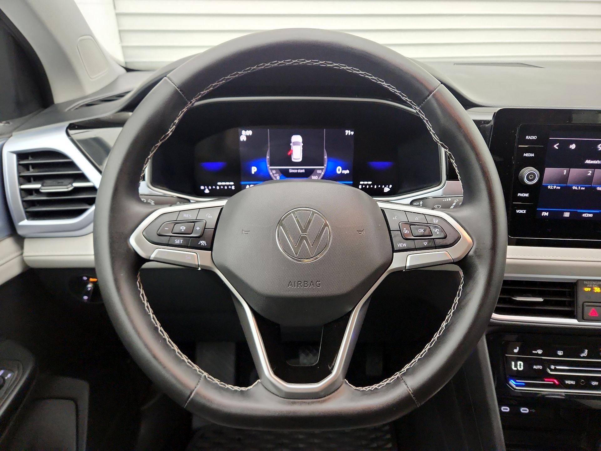 Thumbnail: 2025 Volkswagen Taos - 10