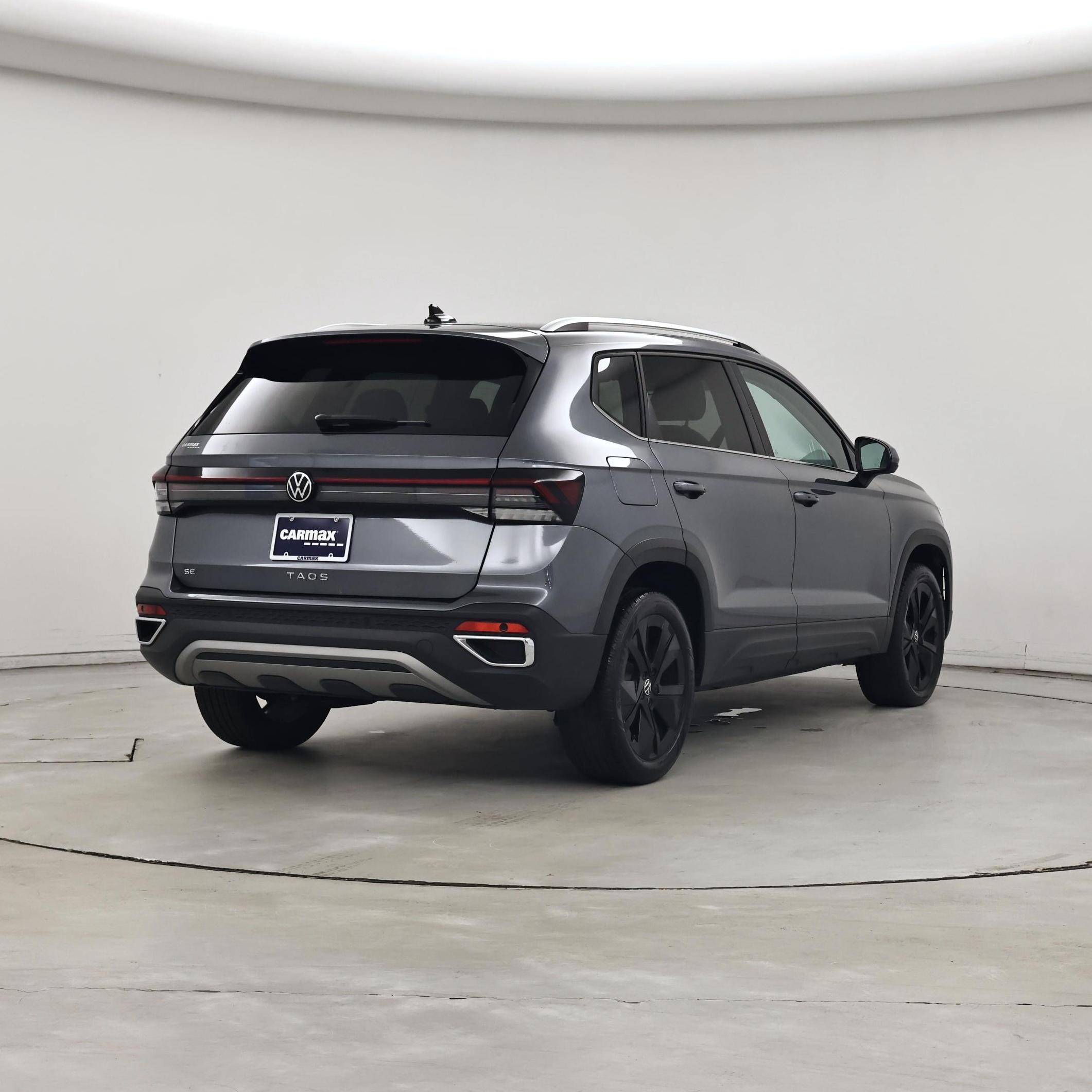 Thumbnail: 2025 Volkswagen Taos - 8