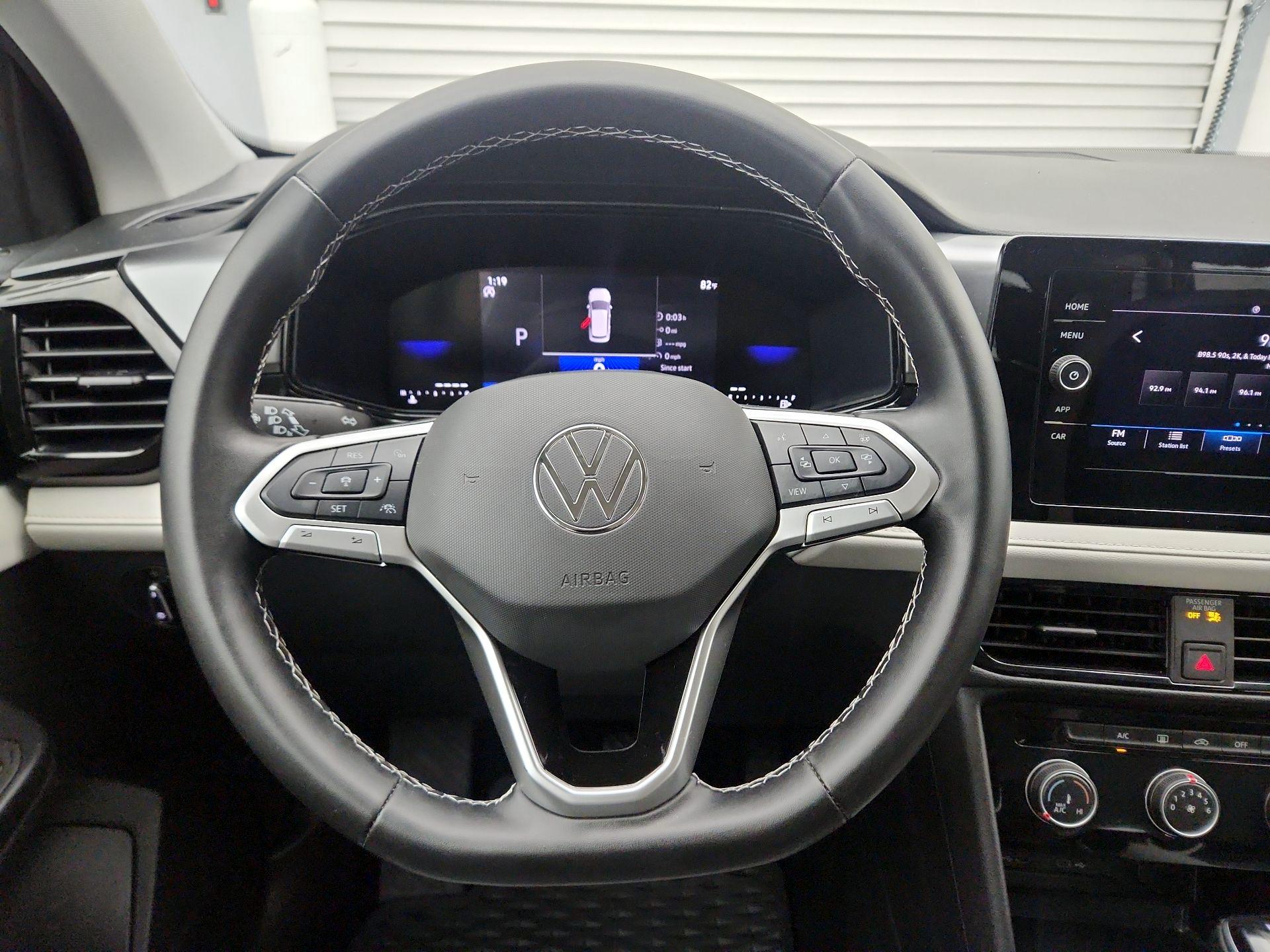 Thumbnail: 2025 Volkswagen Taos - 10
