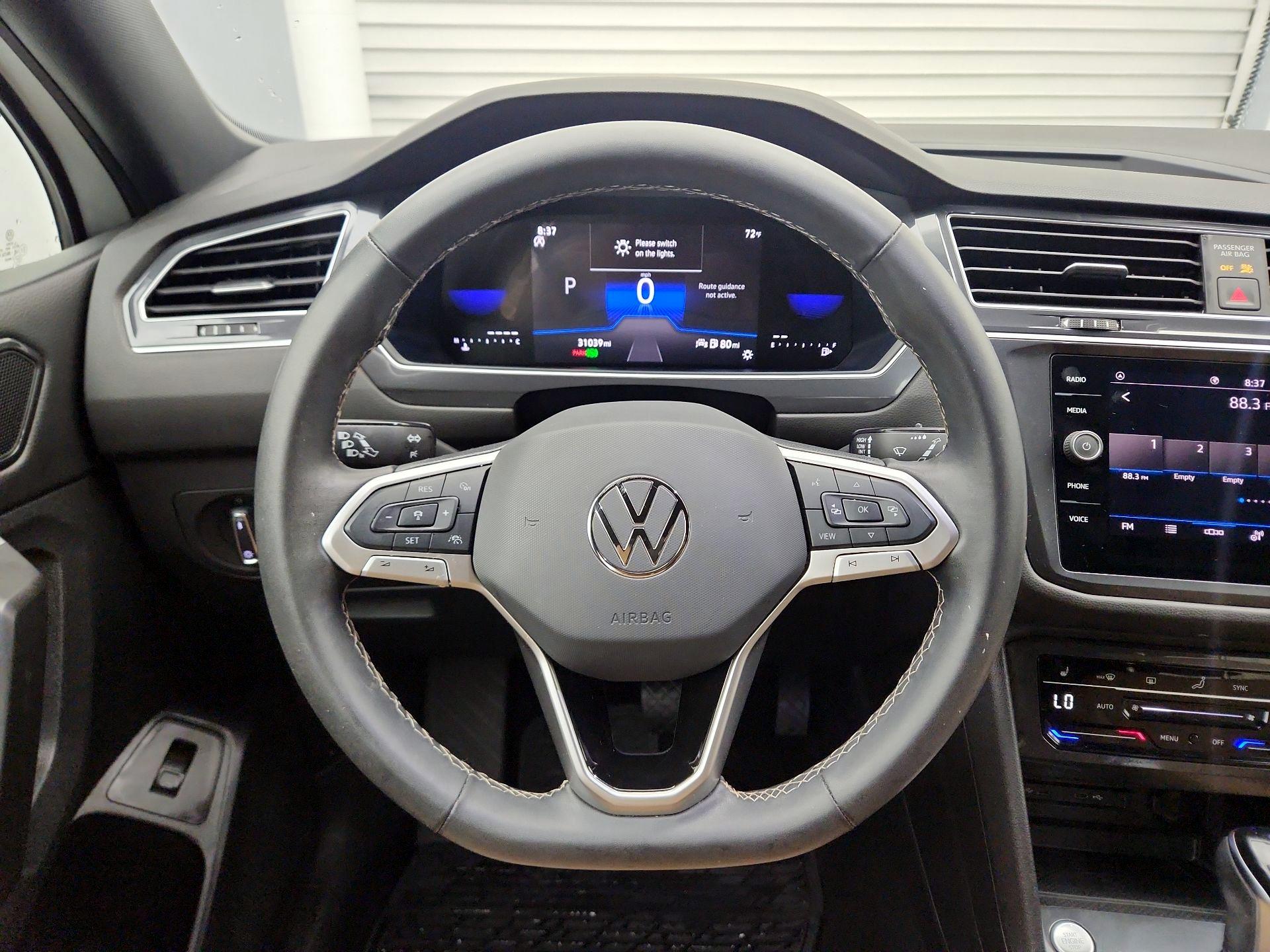 Thumbnail: 2024 Volkswagen Tiguan - 10