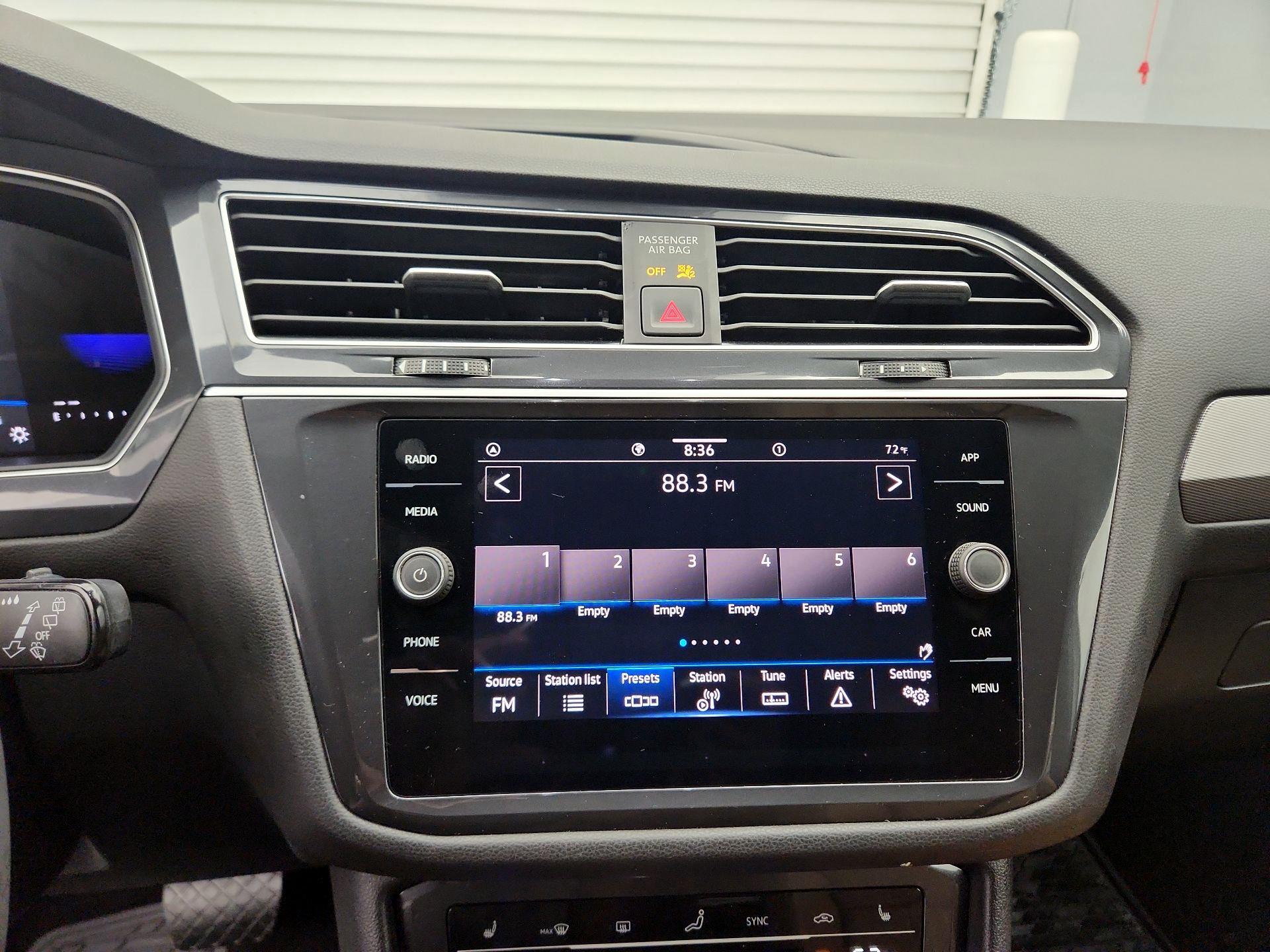 Thumbnail: 2024 Volkswagen Tiguan - 15