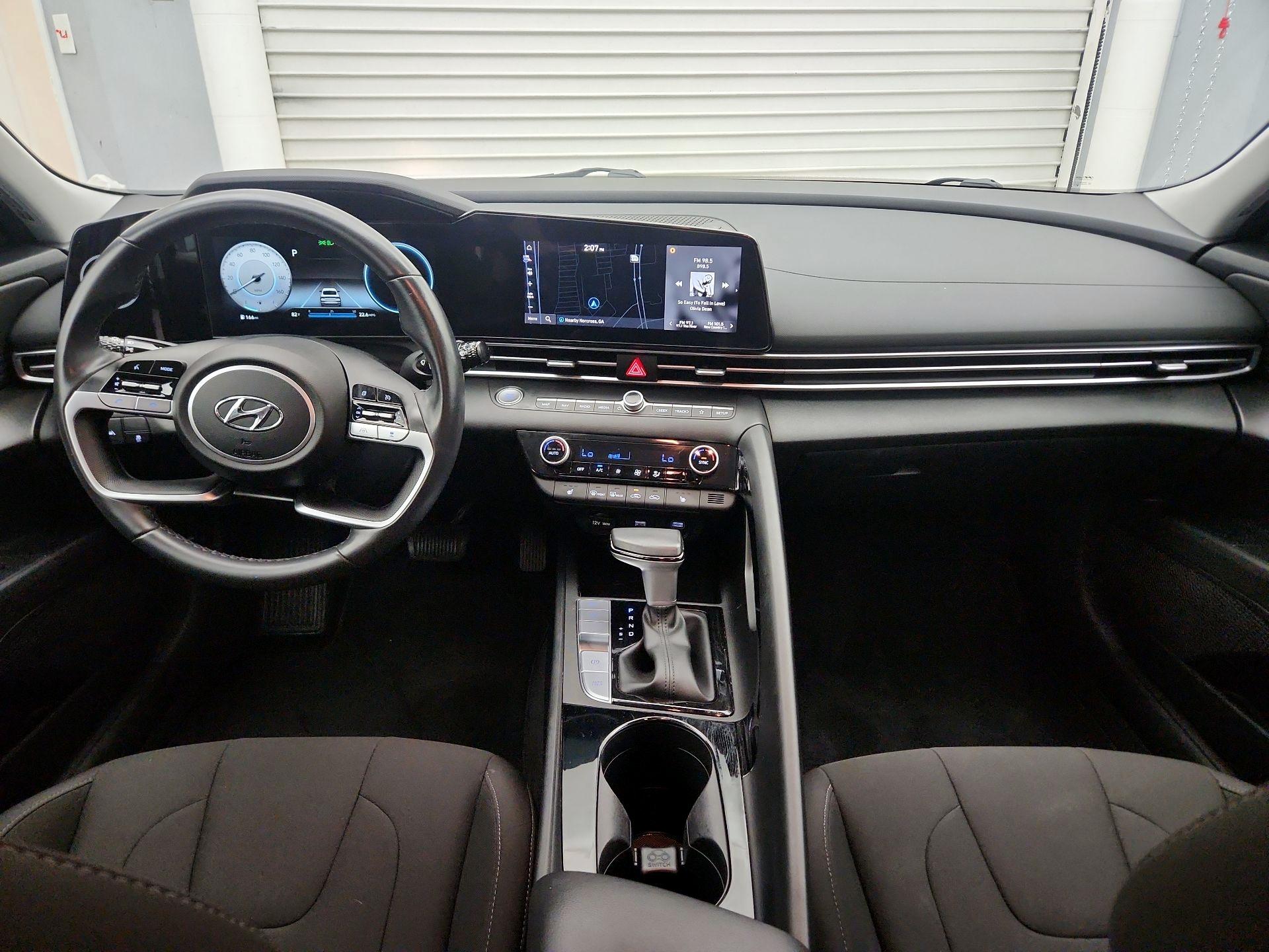 Thumbnail: 2023 Hyundai Elantra - 9