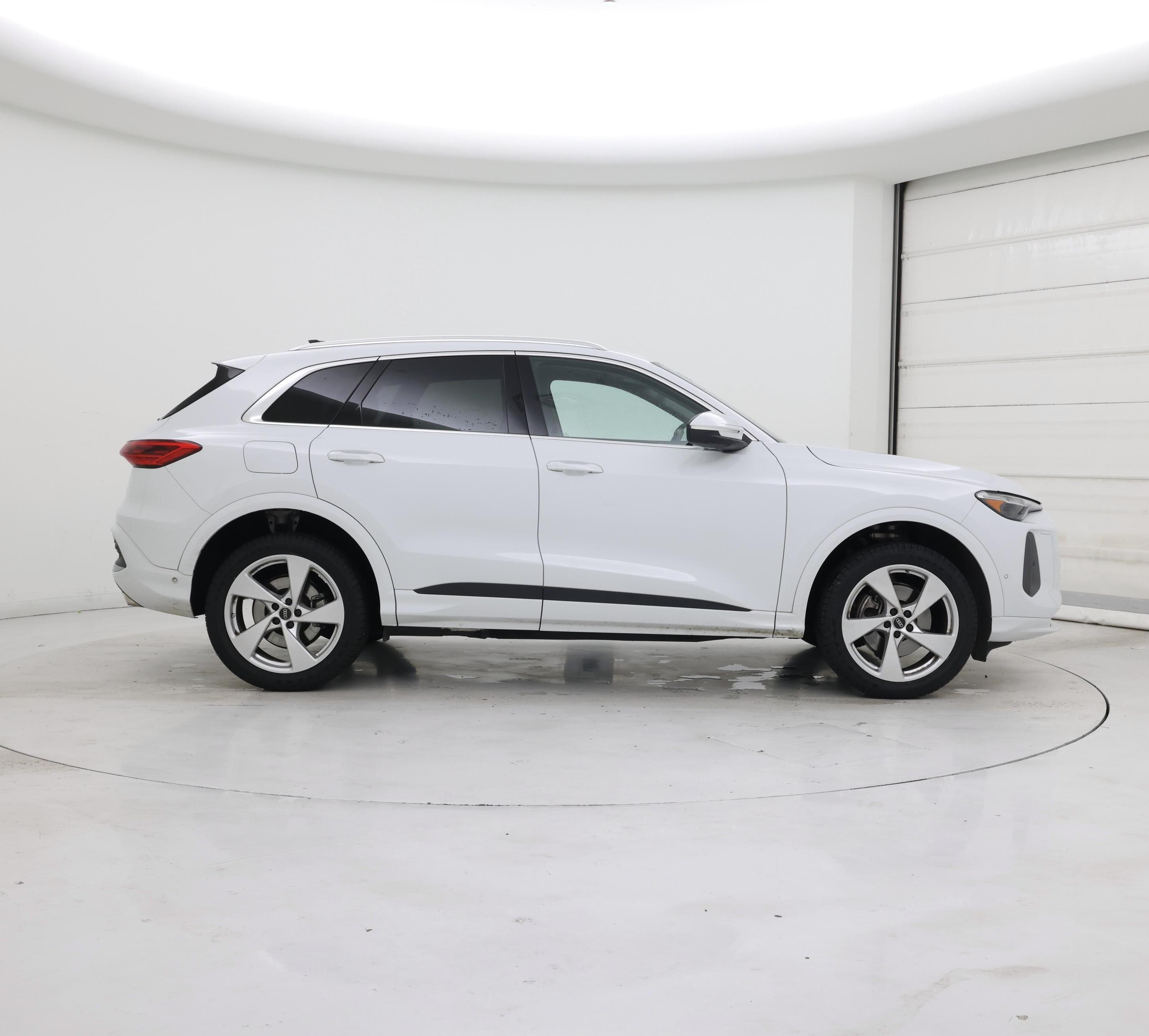 Thumbnail: 2025 Audi Q5 - 7