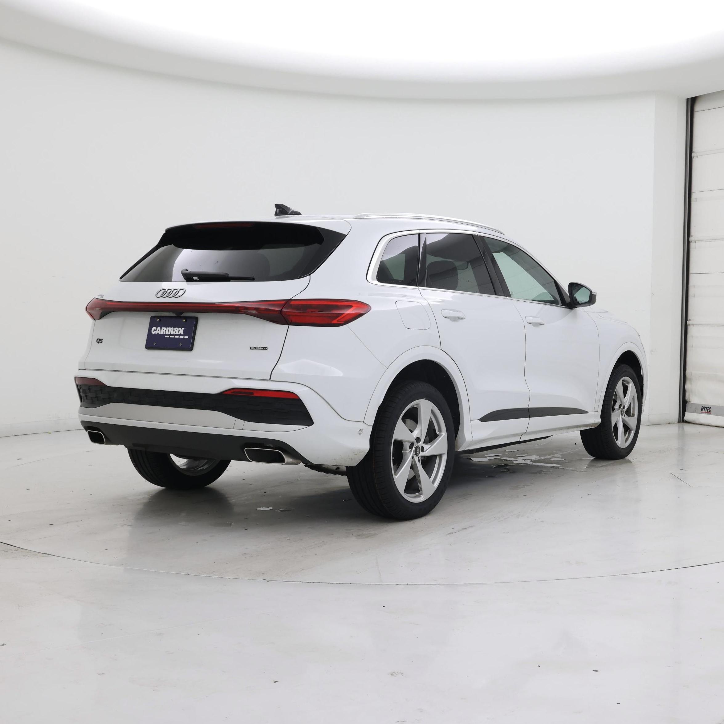 Thumbnail: 2025 Audi Q5 - 8