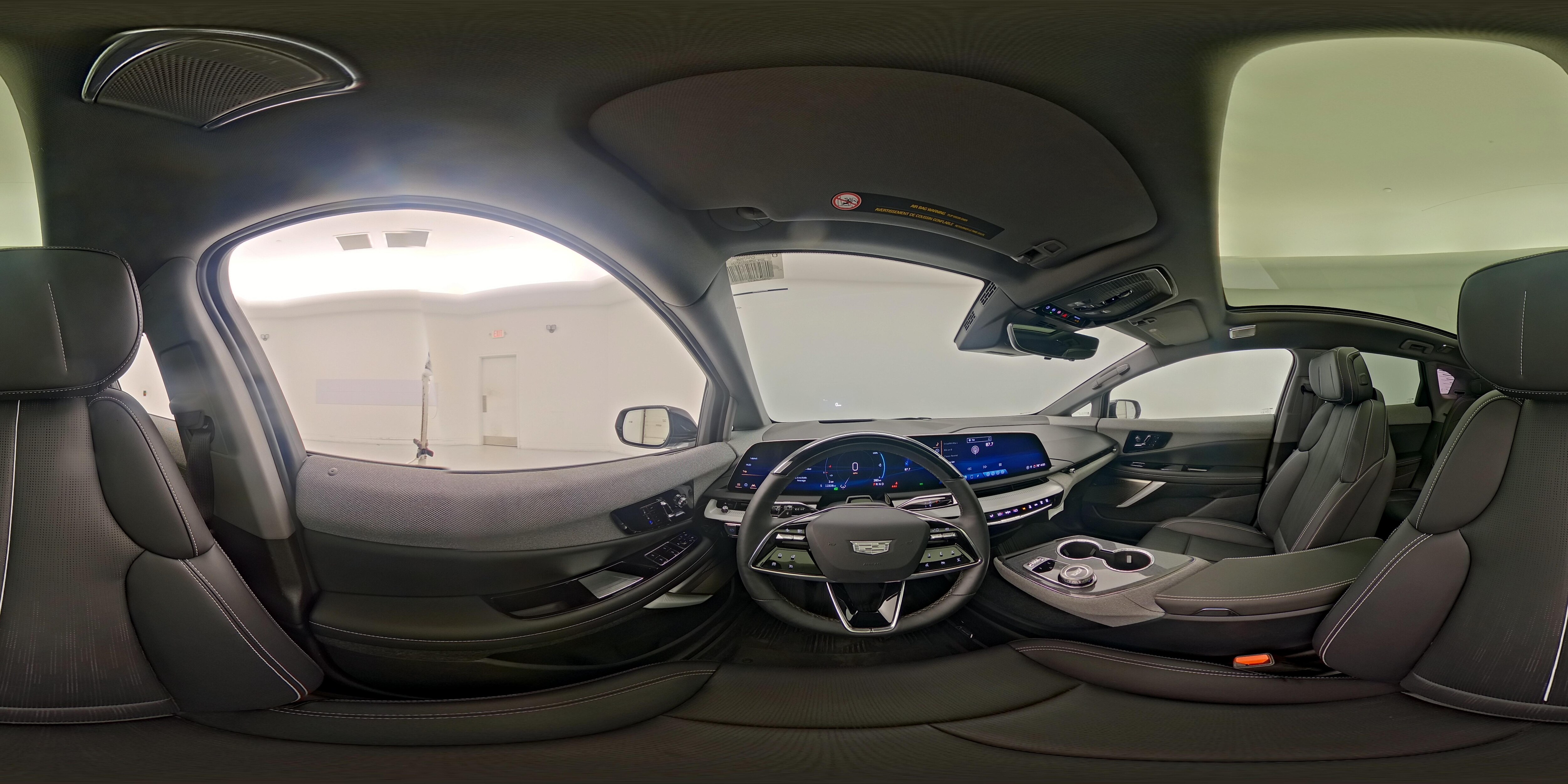 2025 Cadillac OPTIQ Sport 2 - Photo 28