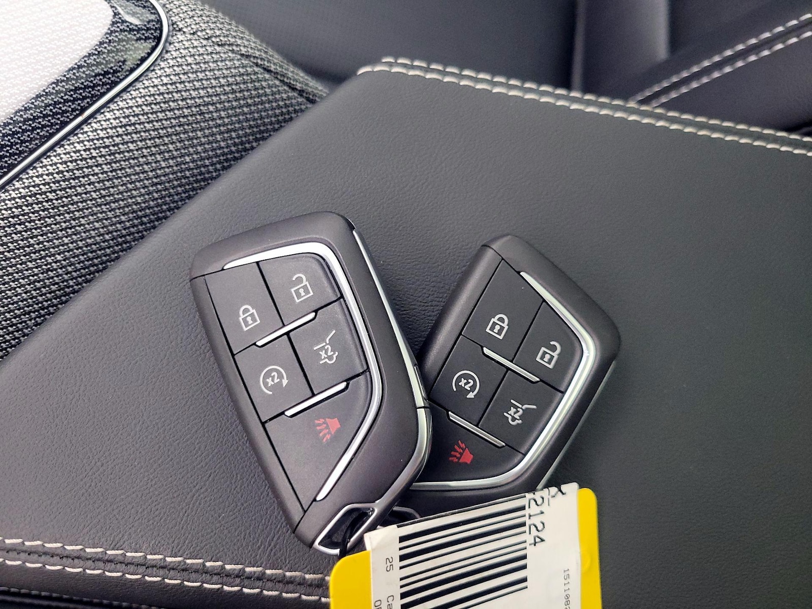 2025 Cadillac OPTIQ Sport 2 - Photo 25