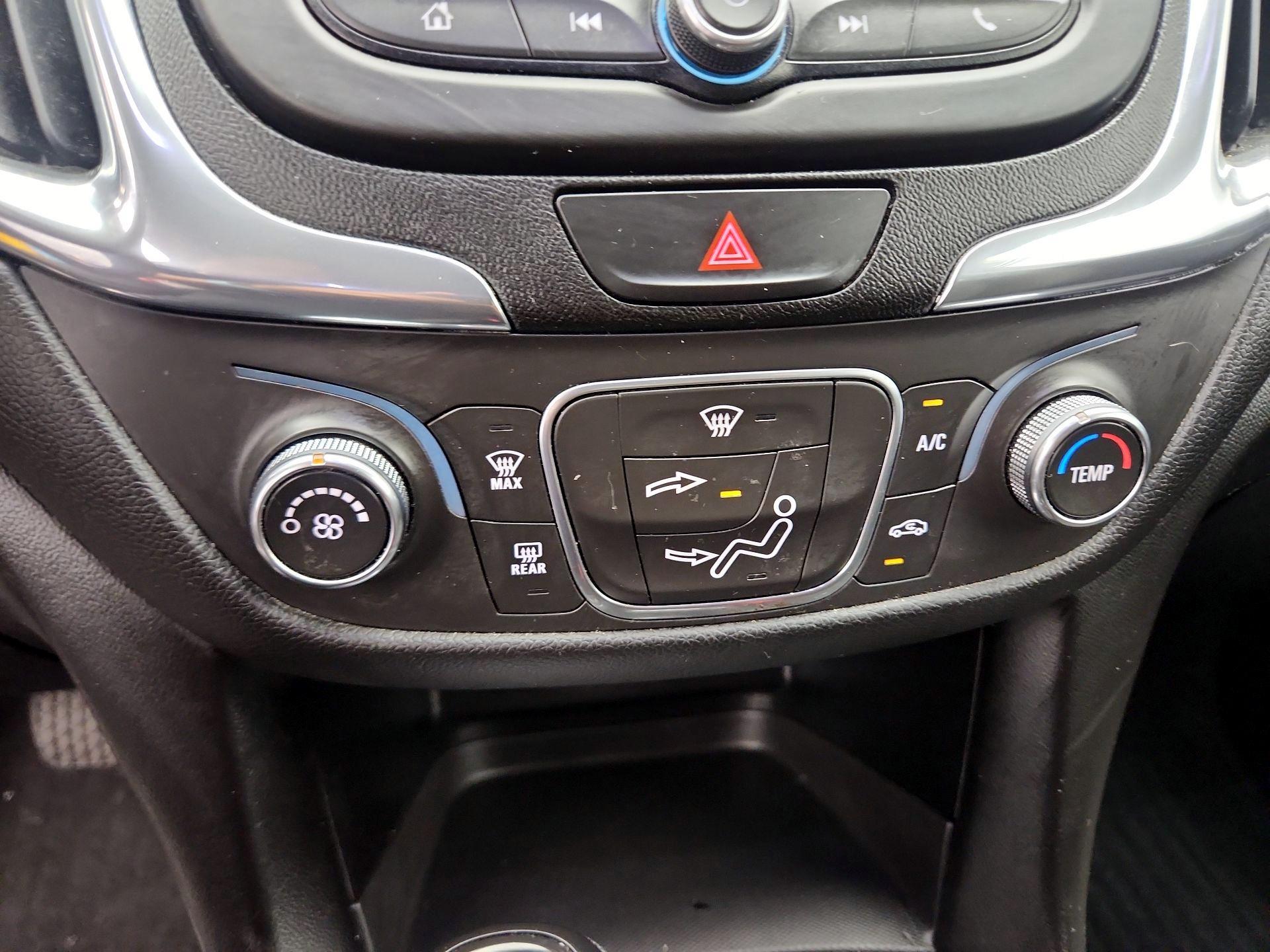 Thumbnail: 2019 Chevrolet Equinox - 16