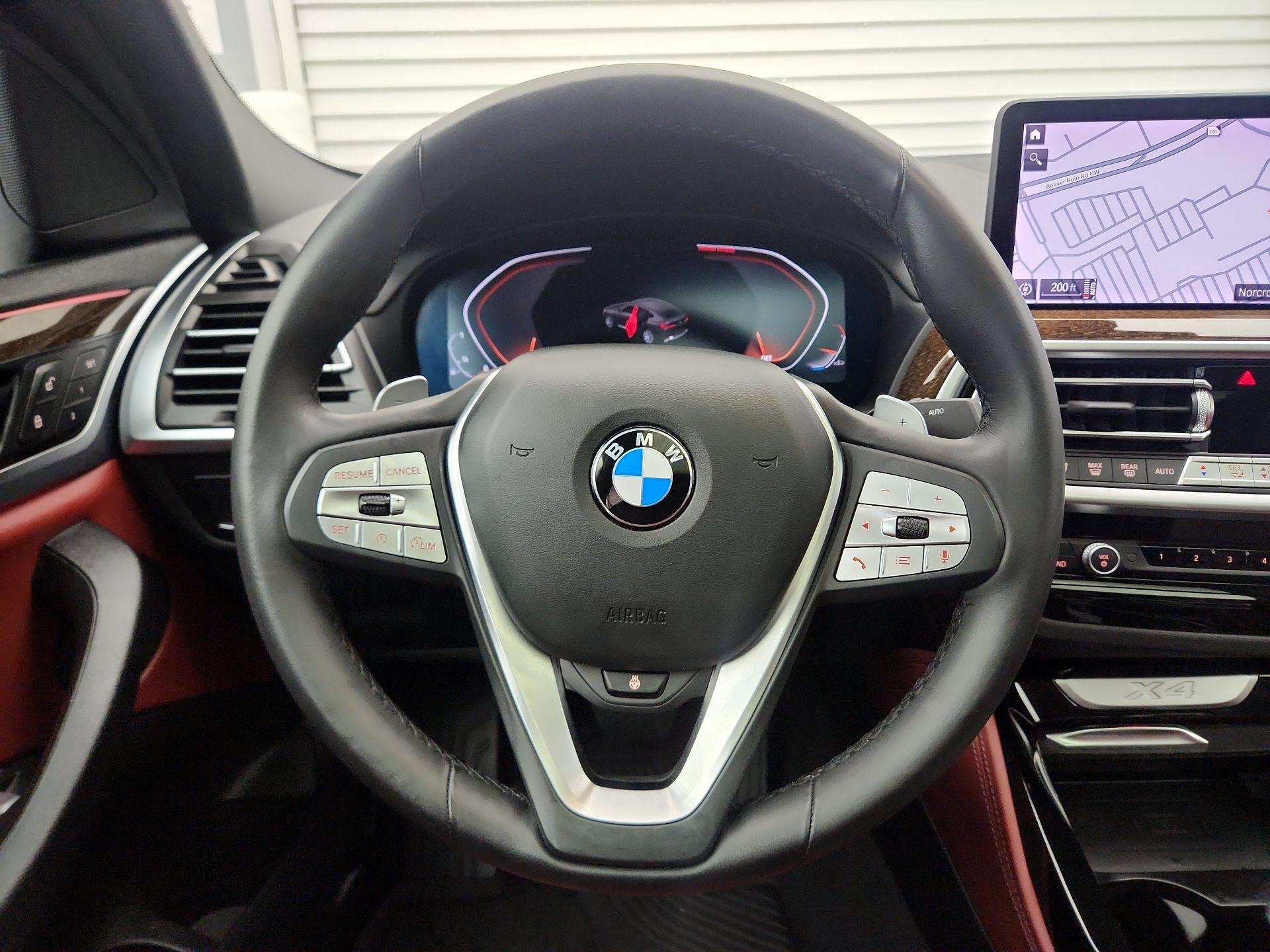Thumbnail: 2025 BMW X4 - 9