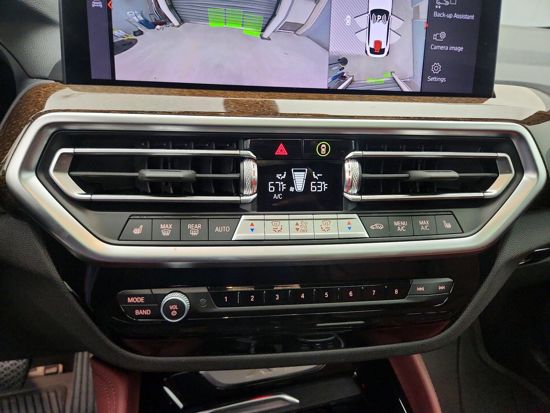 Thumbnail: 2025 BMW X4 - 17
