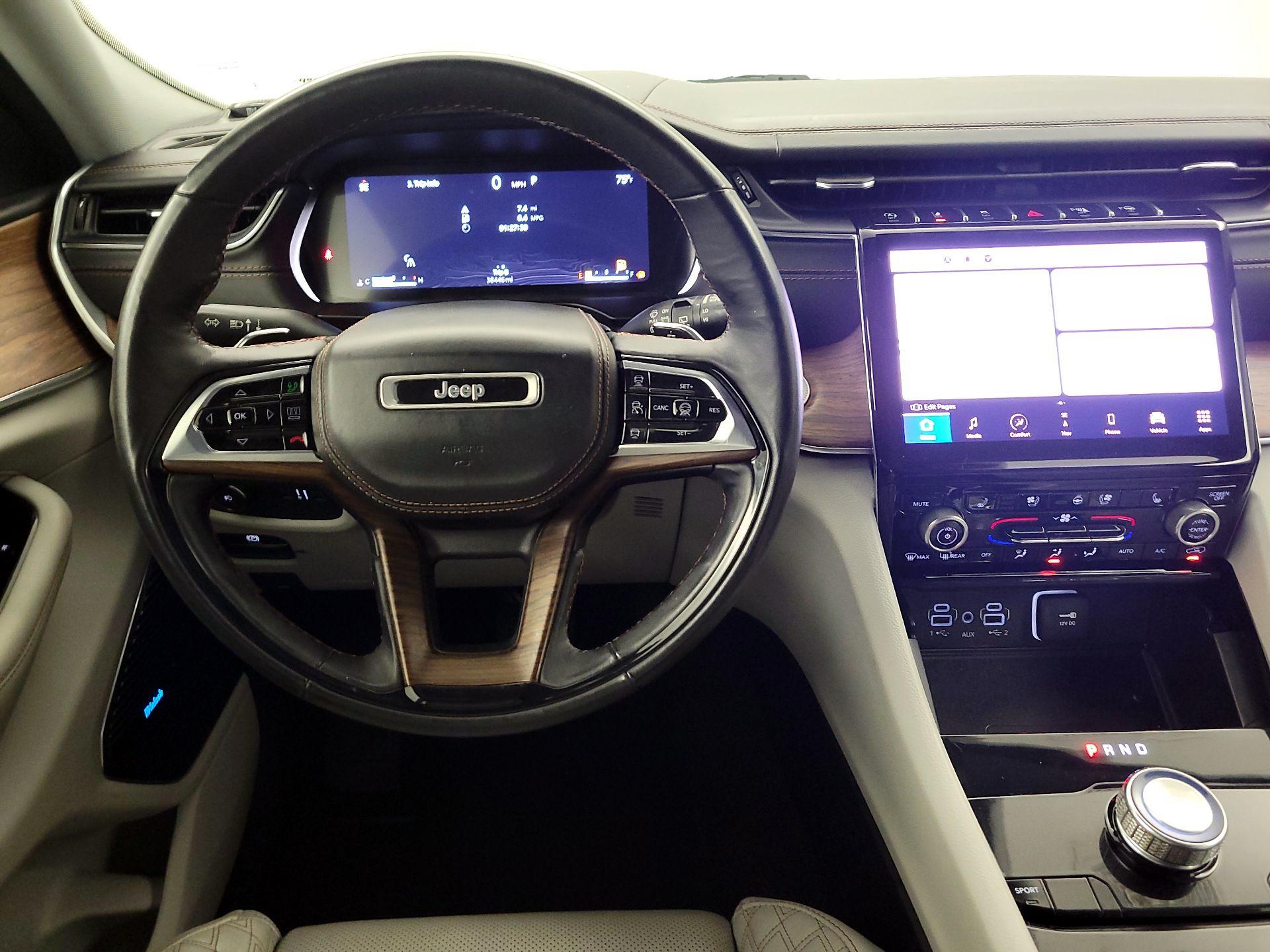 Thumbnail: 2023 Jeep Grand Cherokee - 10