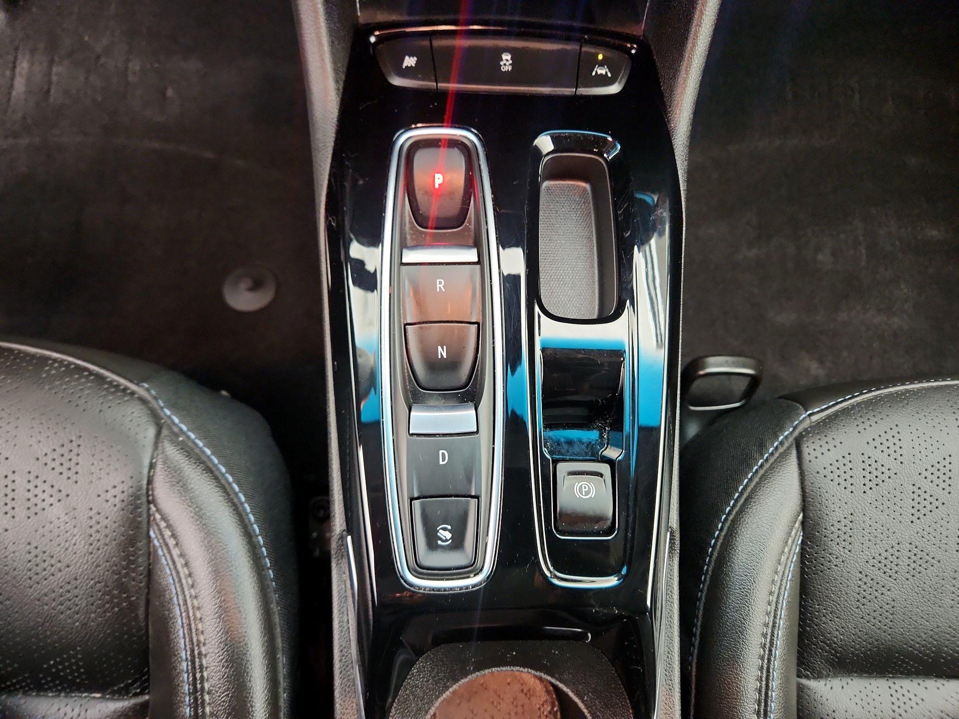 Thumbnail: 2023 Chevrolet Bolt EV - 17