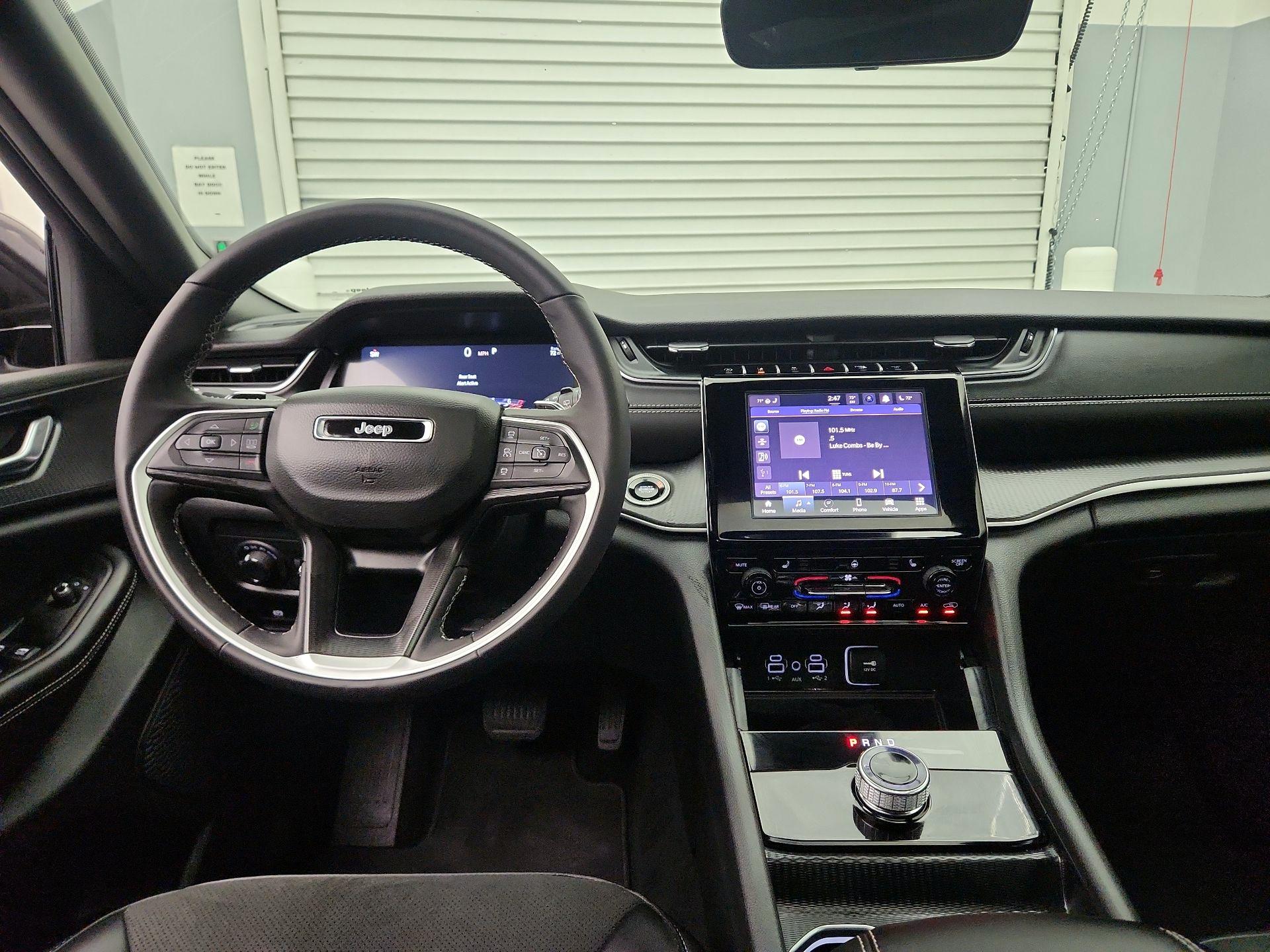 Thumbnail: 2025 Jeep Grand Cherokee - 9
