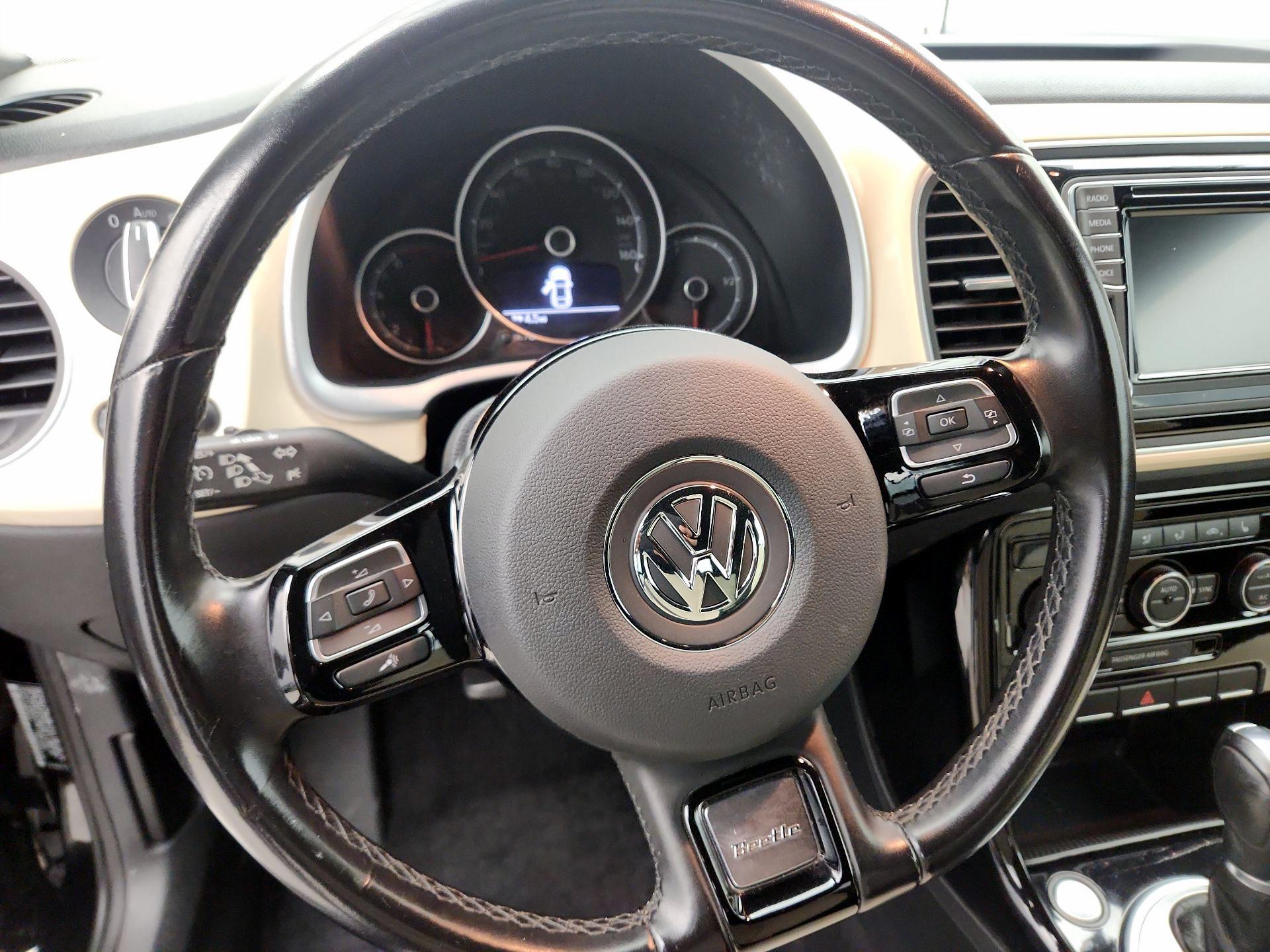 Thumbnail: 2019 Volkswagen Beetle - 10