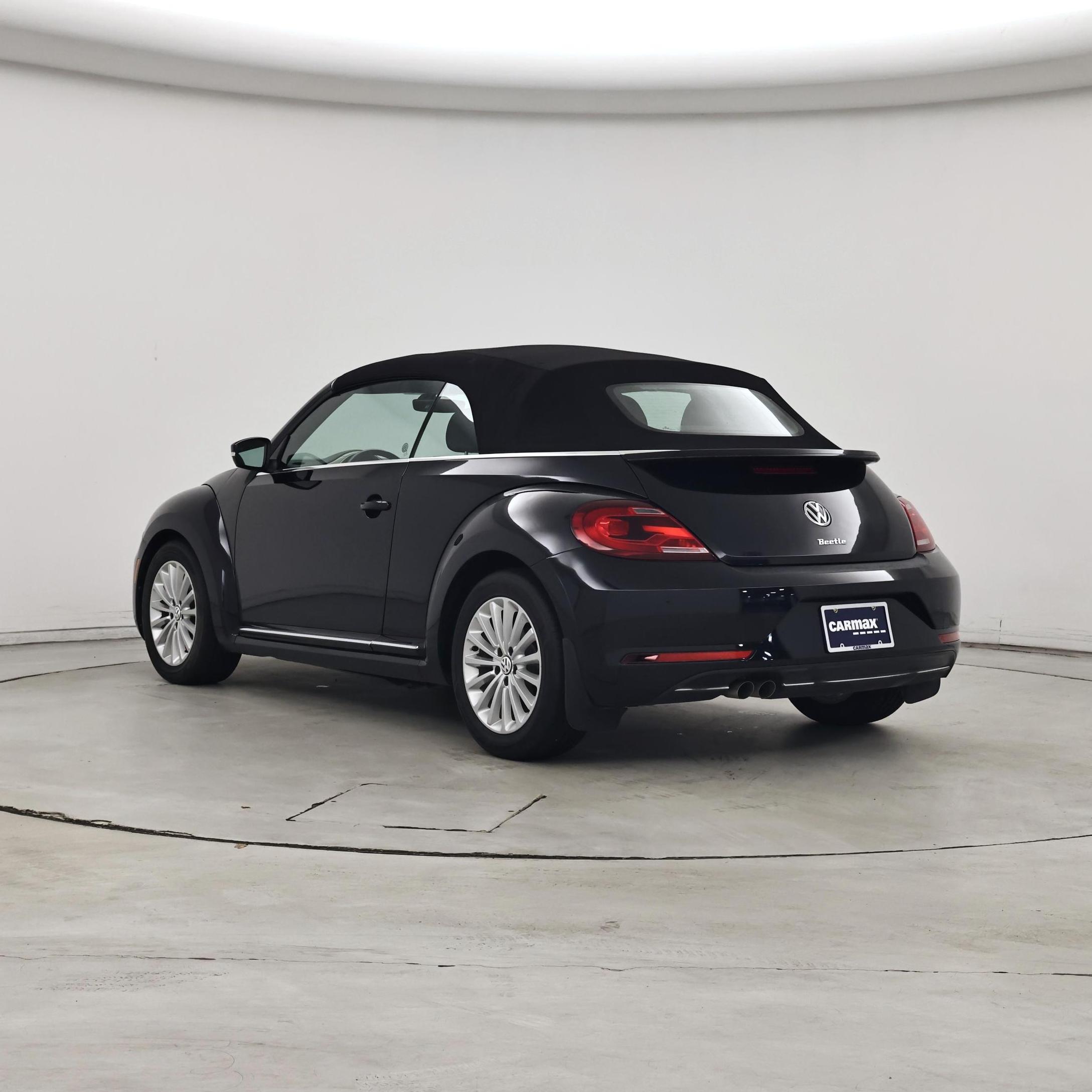 Thumbnail: 2019 Volkswagen Beetle - 2