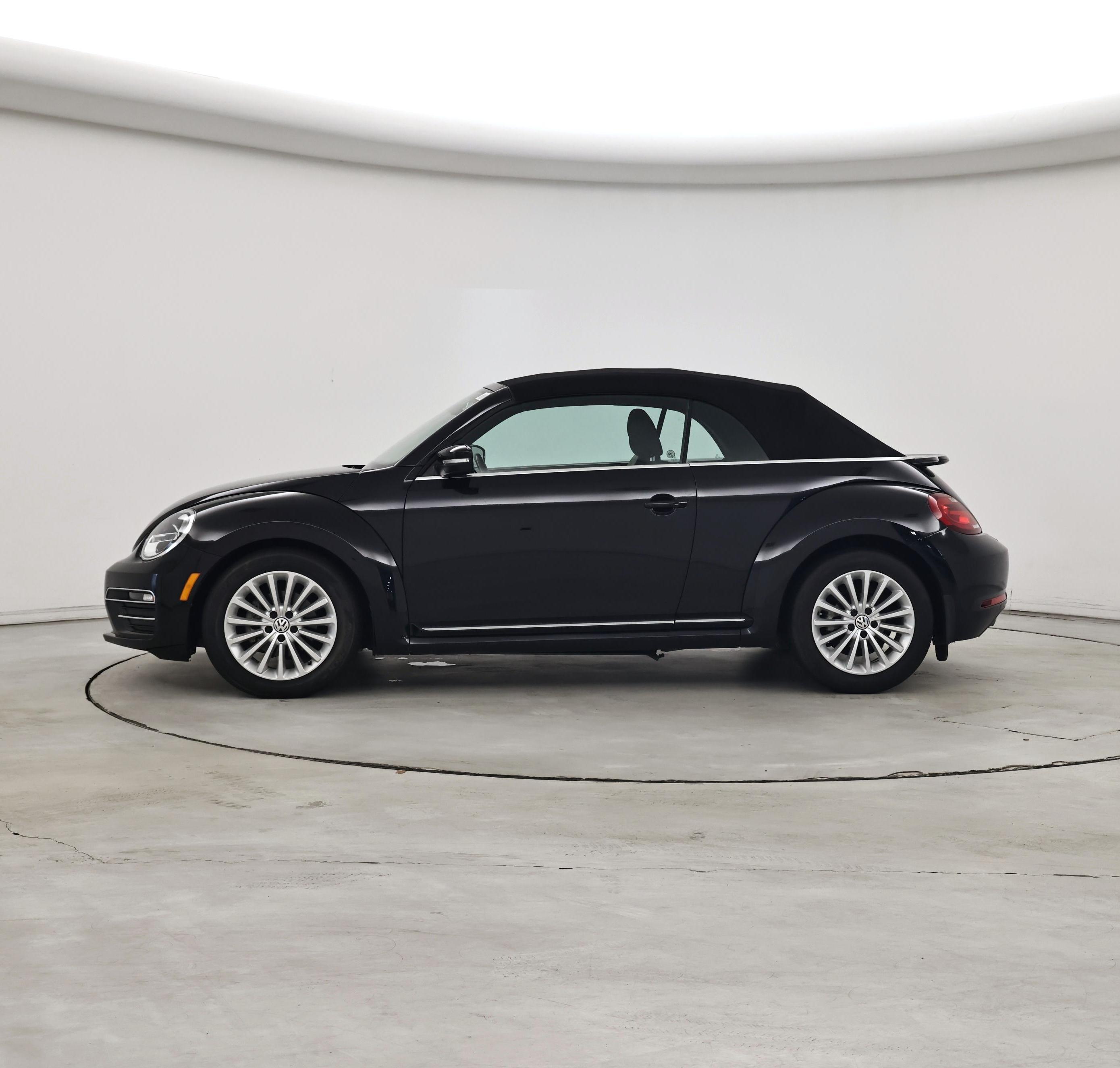 Thumbnail: 2019 Volkswagen Beetle - 3
