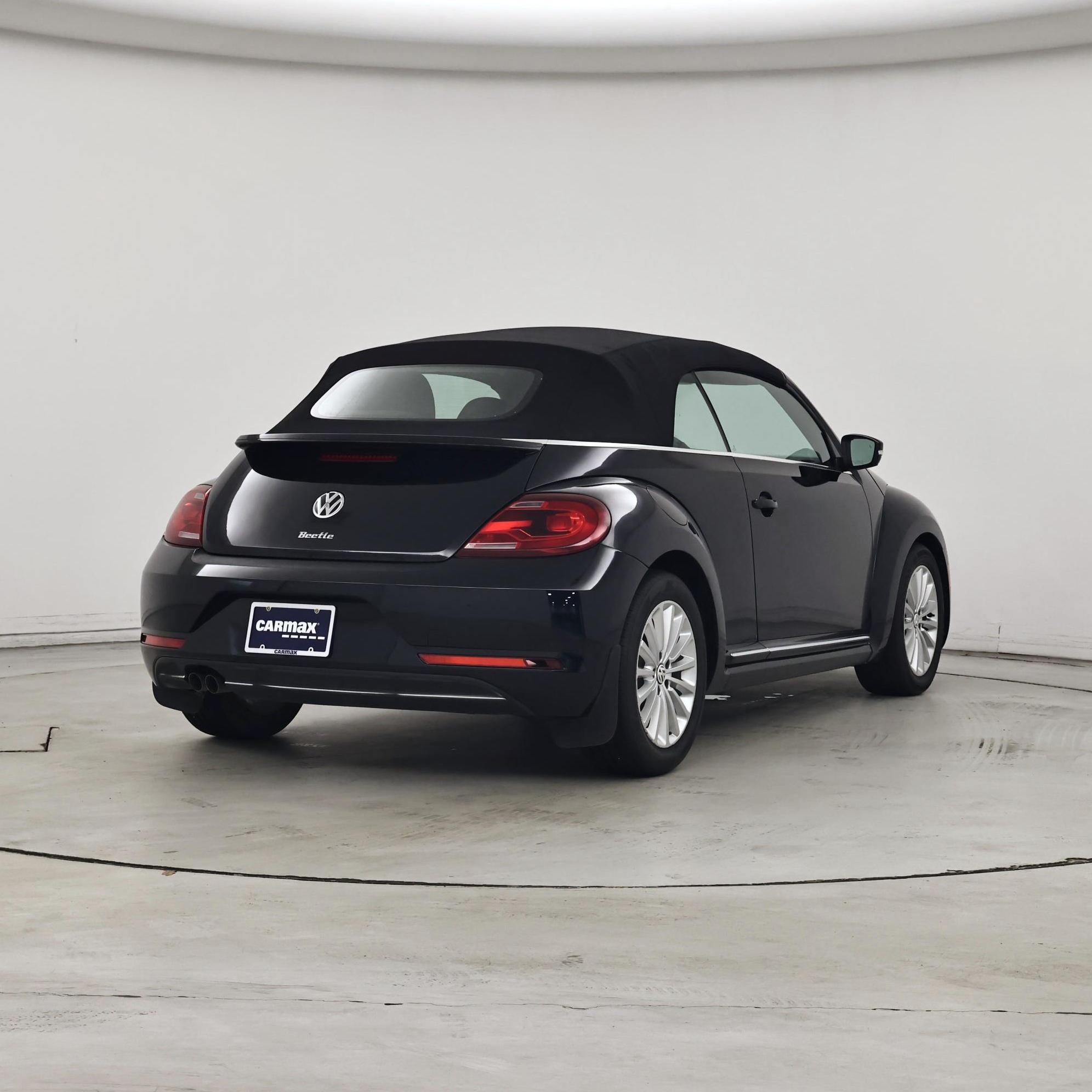 Thumbnail: 2019 Volkswagen Beetle - 8