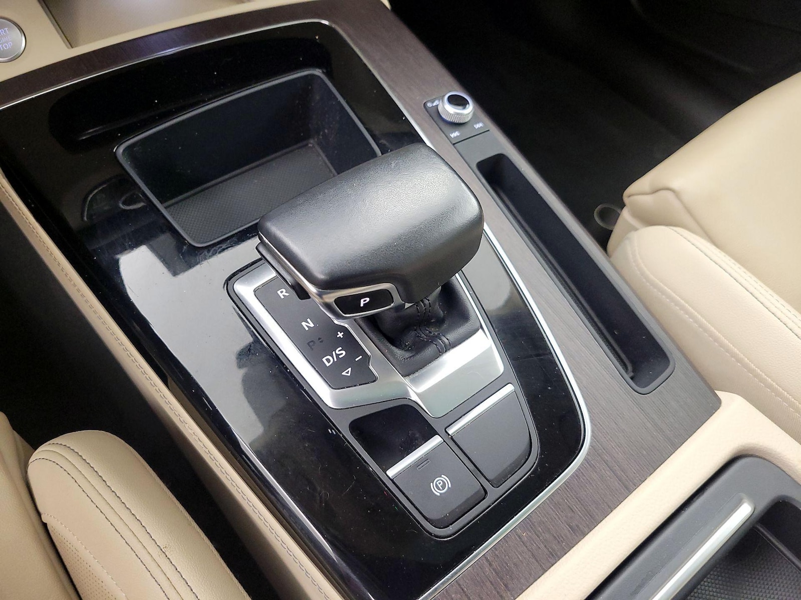2022 Audi Q5 Premium Plus - Photo 19