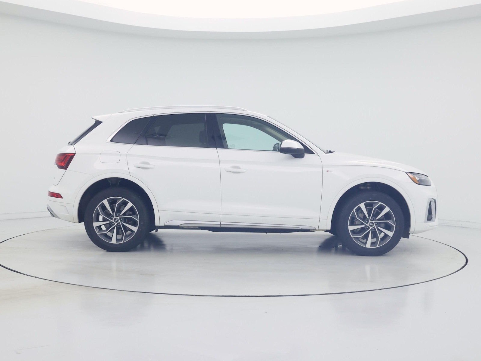 2022 Audi Q5 Premium Plus - Photo 8