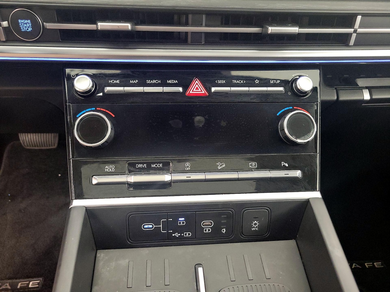 2024 Hyundai Santa Fe Limited - Photo 18