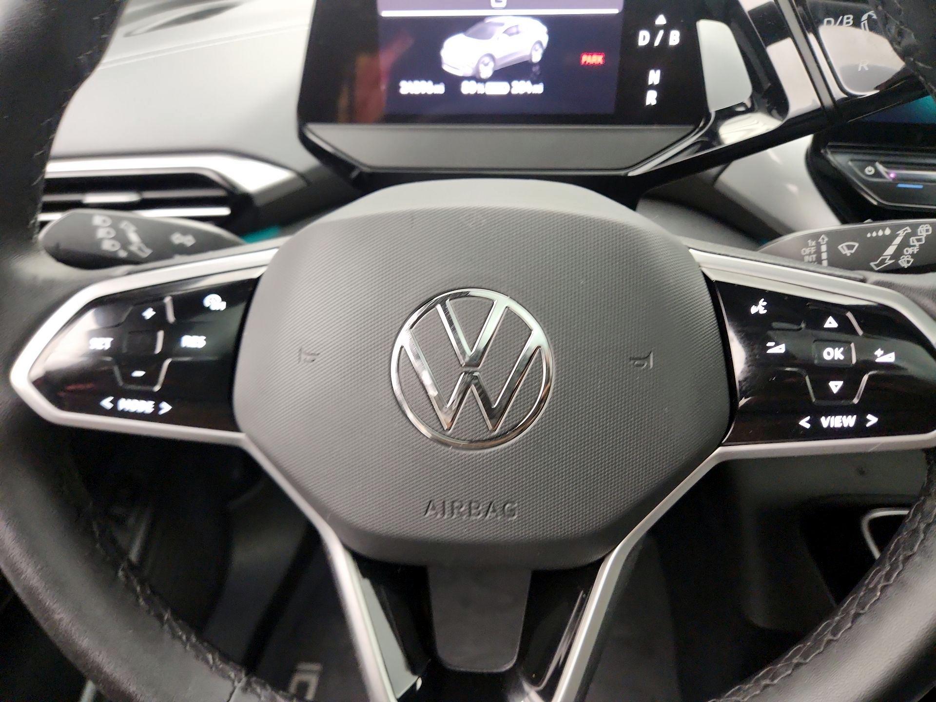 Thumbnail: 2023 Volkswagen ID.4 - 10