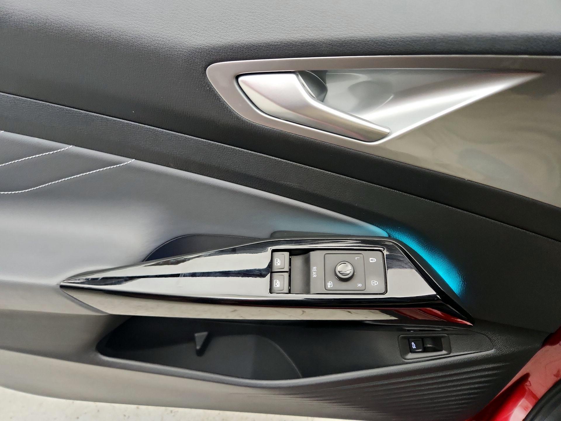 Thumbnail: 2023 Volkswagen ID.4 - 12