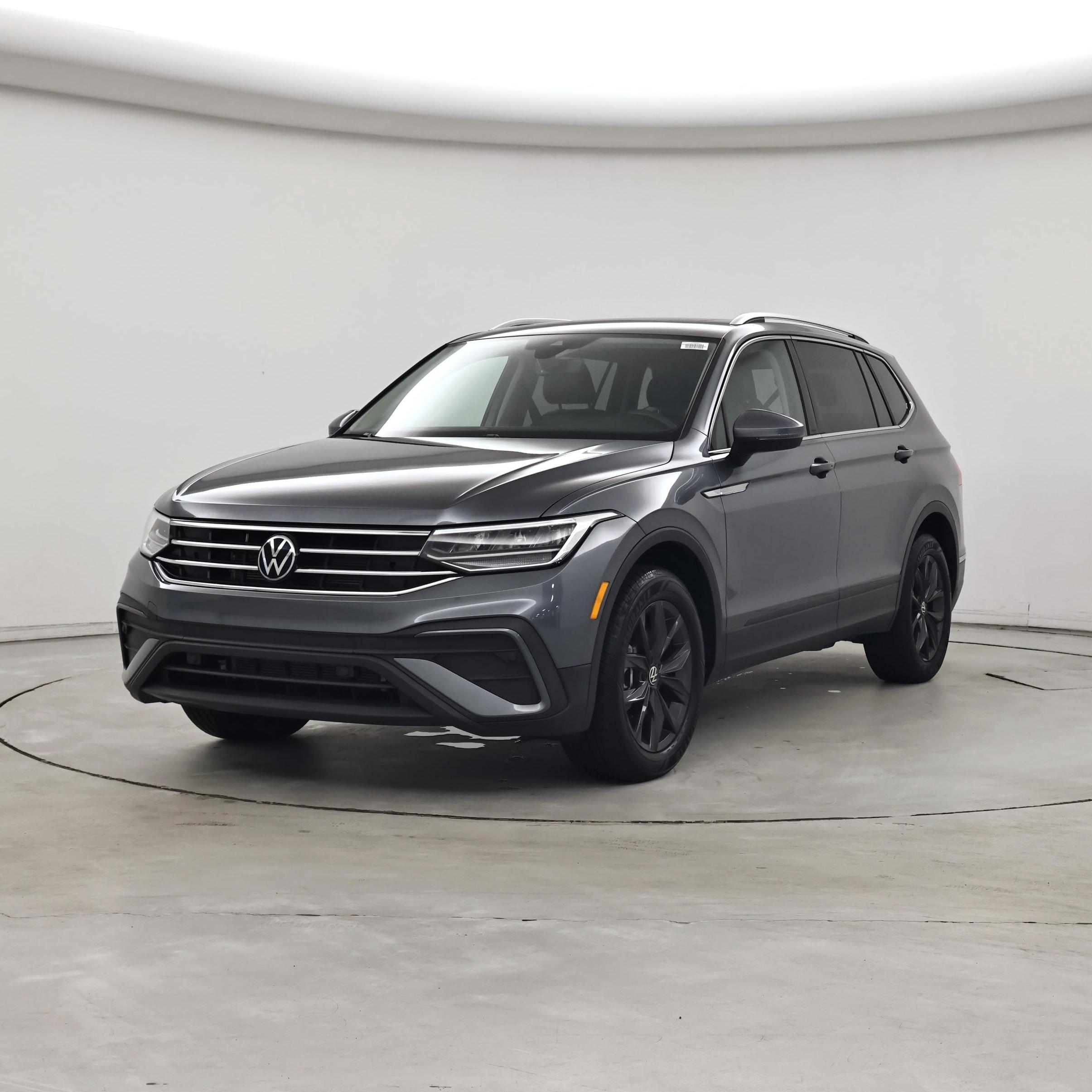Thumbnail: 2024 Volkswagen Tiguan - 4