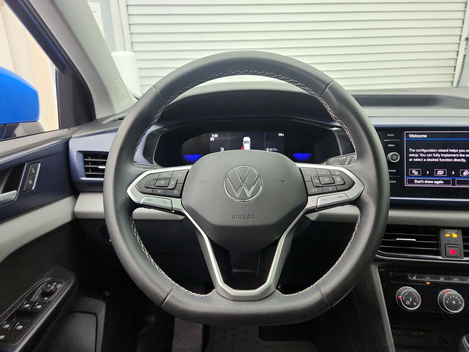 Thumbnail: 2023 Volkswagen Taos - 10