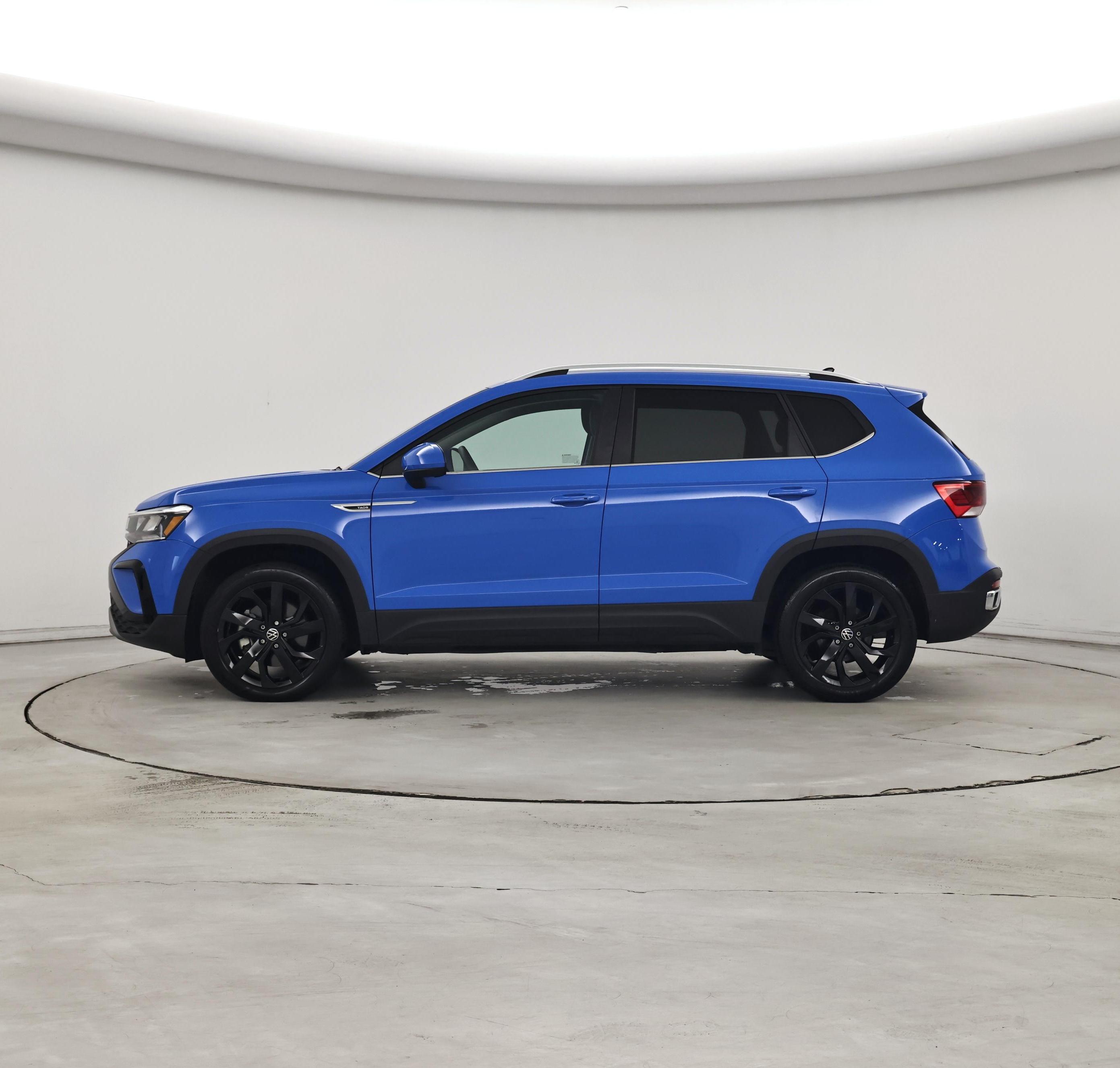 Thumbnail: 2023 Volkswagen Taos - 3