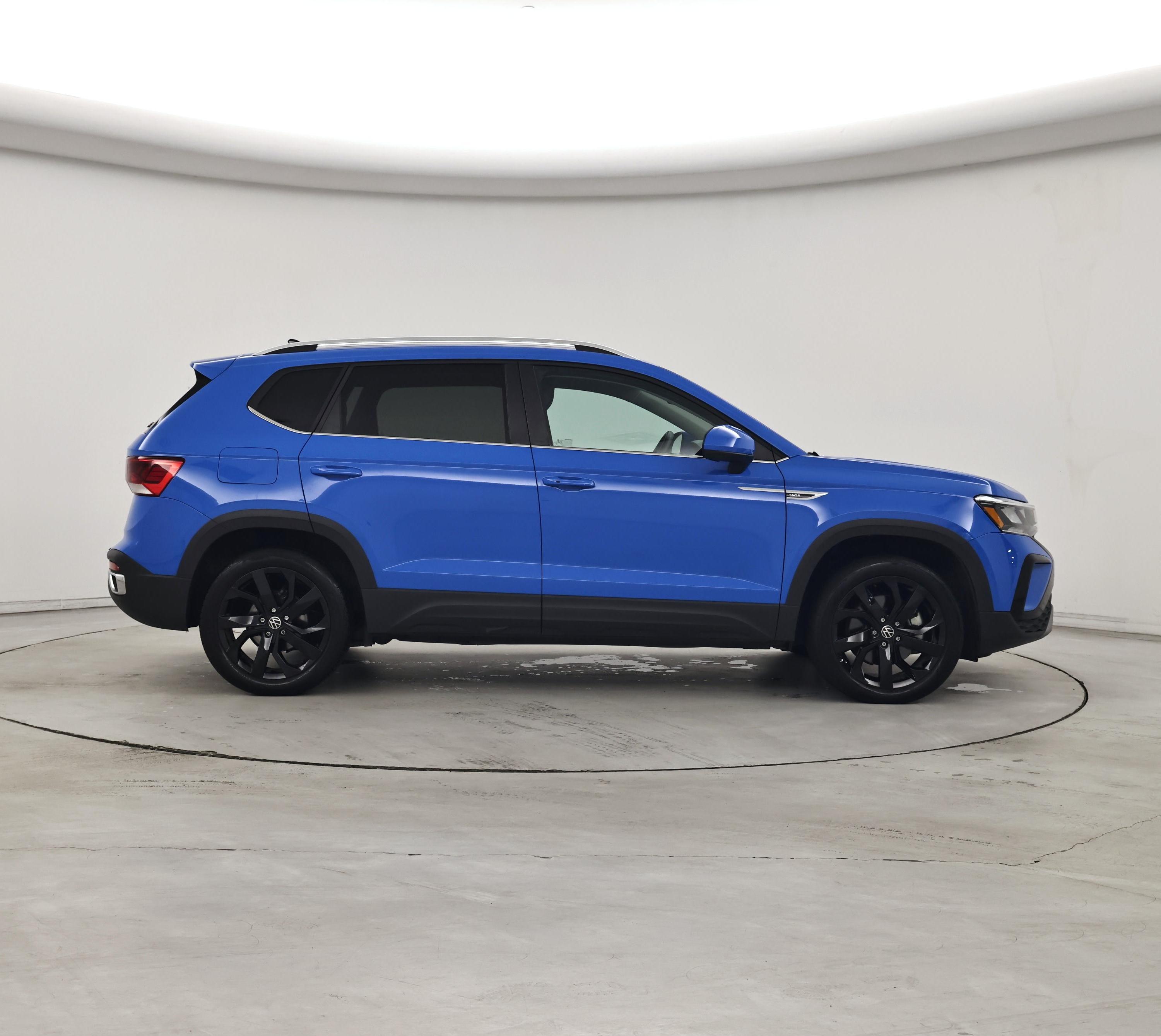 Thumbnail: 2023 Volkswagen Taos - 7