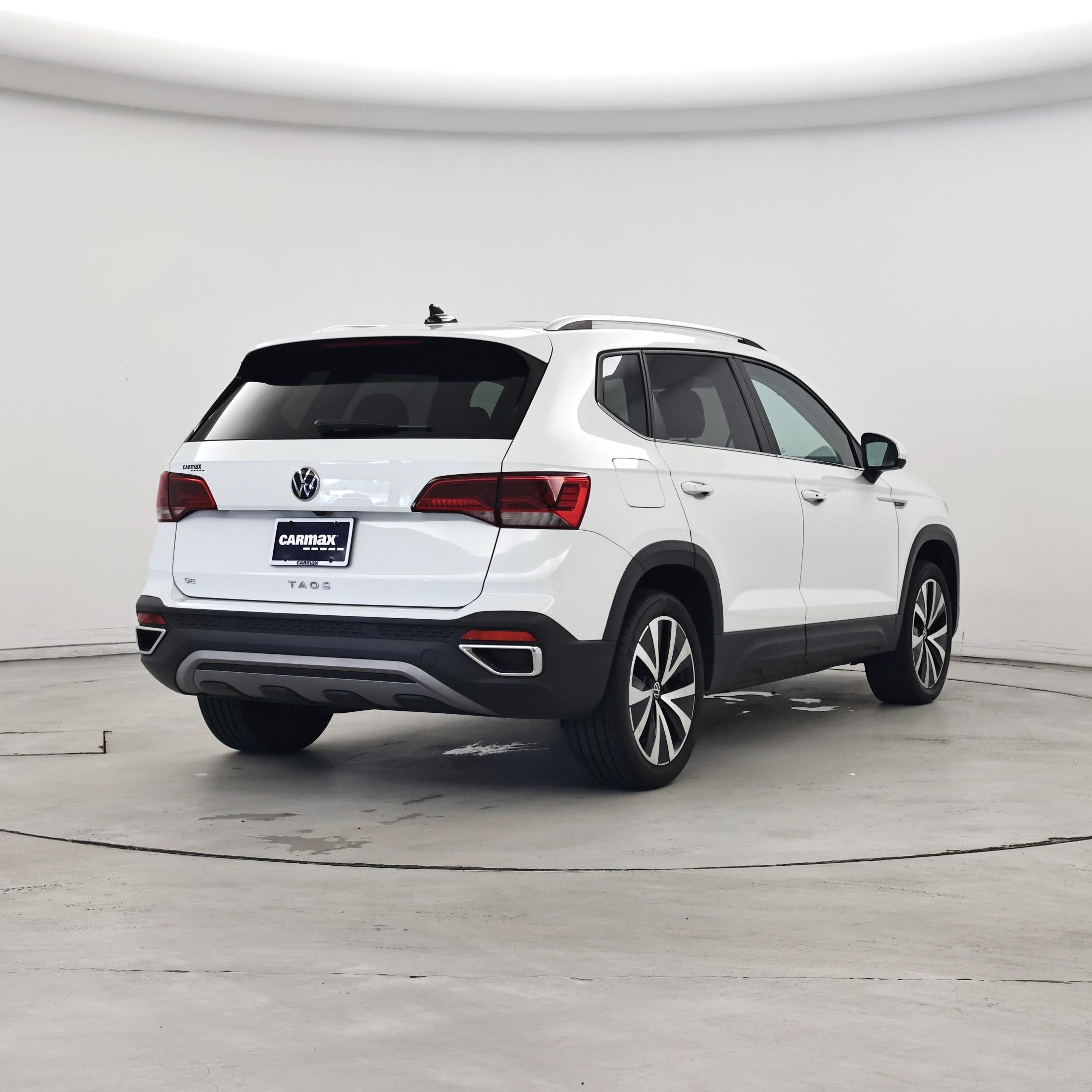 Thumbnail: 2023 Volkswagen Taos - 8