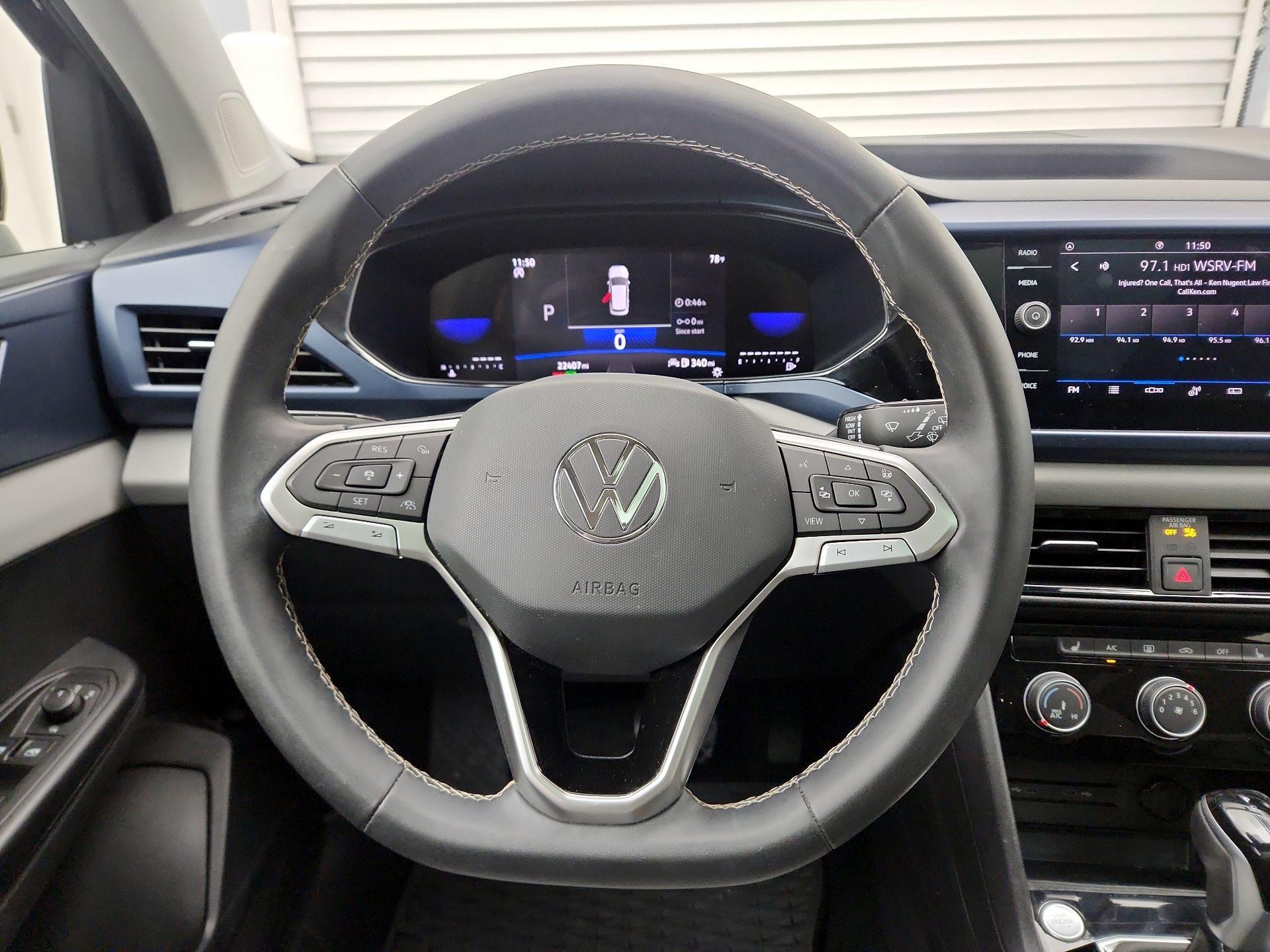 Thumbnail: 2023 Volkswagen Taos - 10