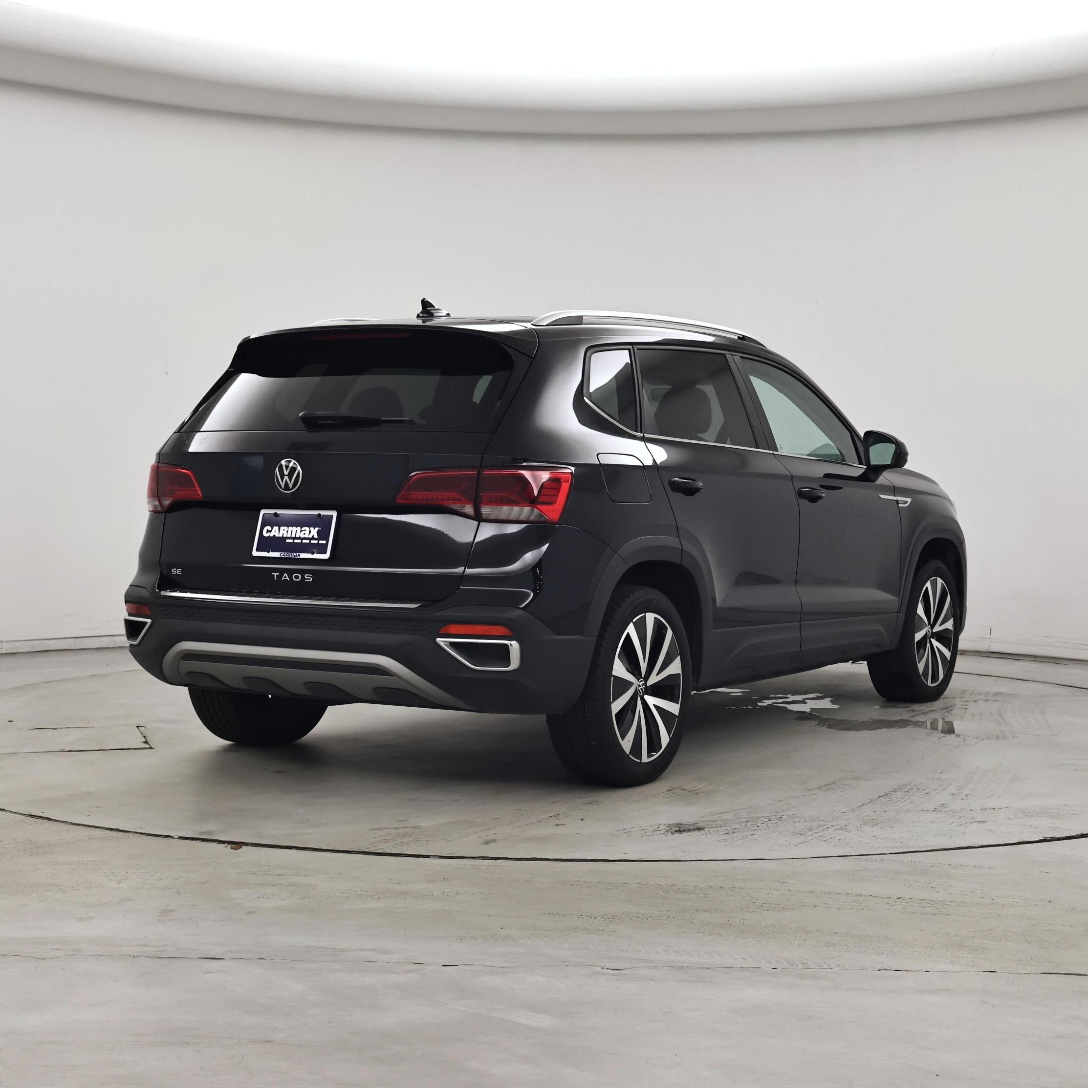Thumbnail: 2023 Volkswagen Taos - 8