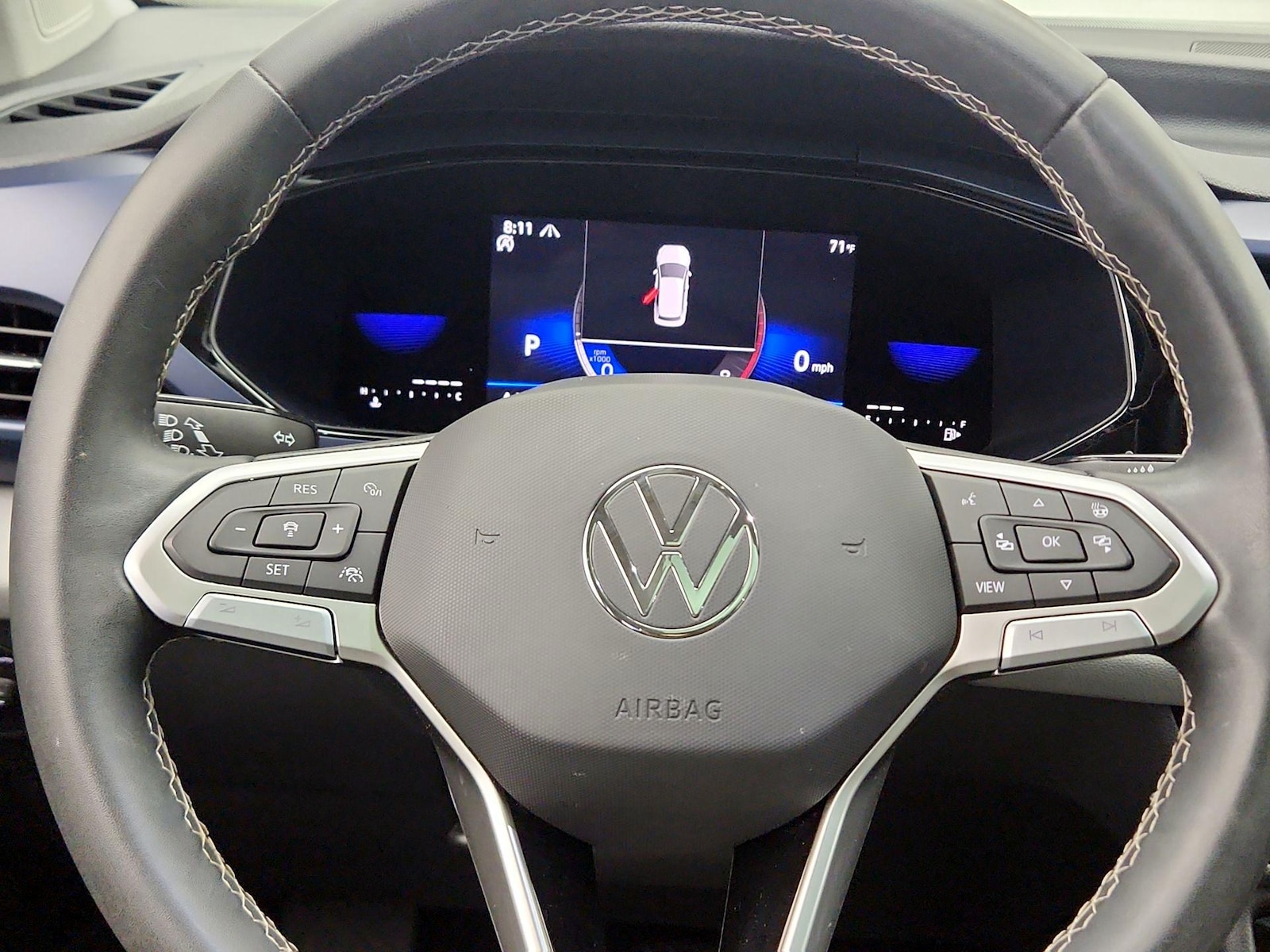 2023 Volkswagen Taos SE - Photo 11