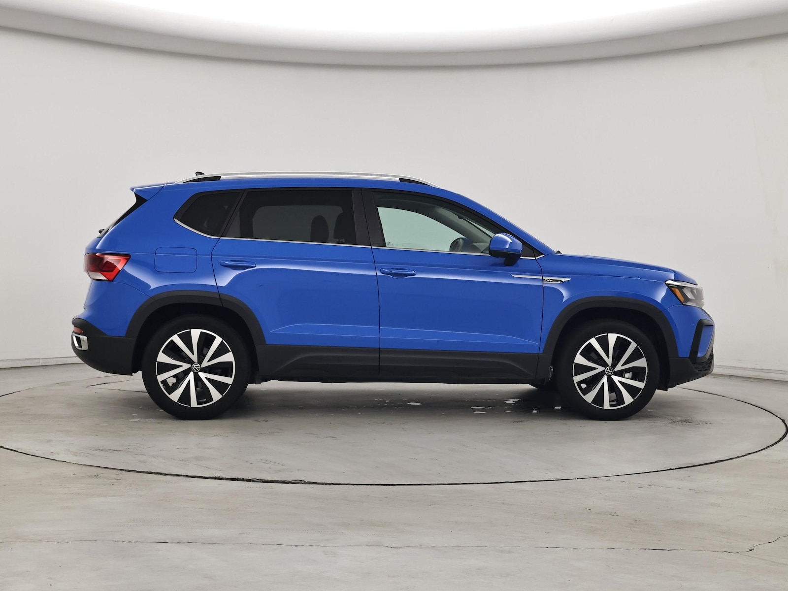 2023 Volkswagen Taos SE - Photo 8