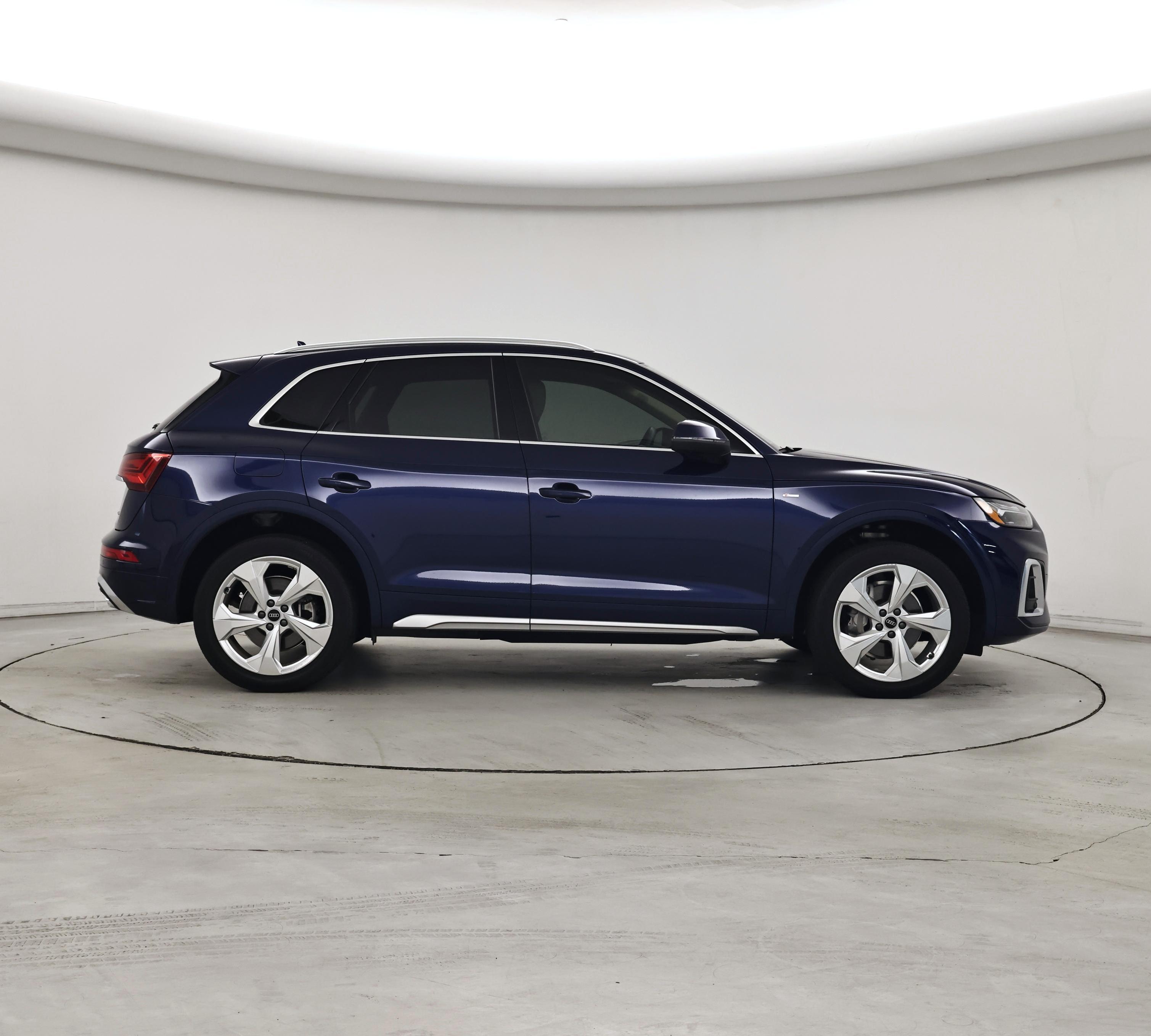 Thumbnail: 2024 Audi Q5 - 7