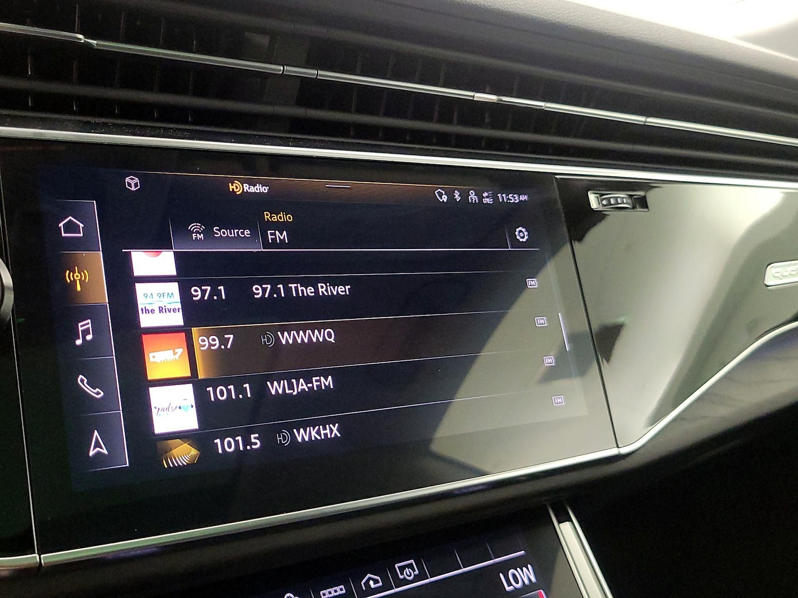 2023 Audi Q8 Premium - Photo 17