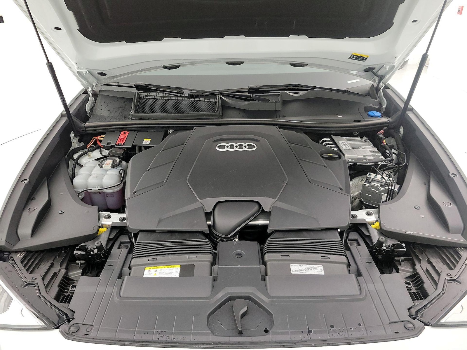 2023 Audi Q8 Premium - Photo 24