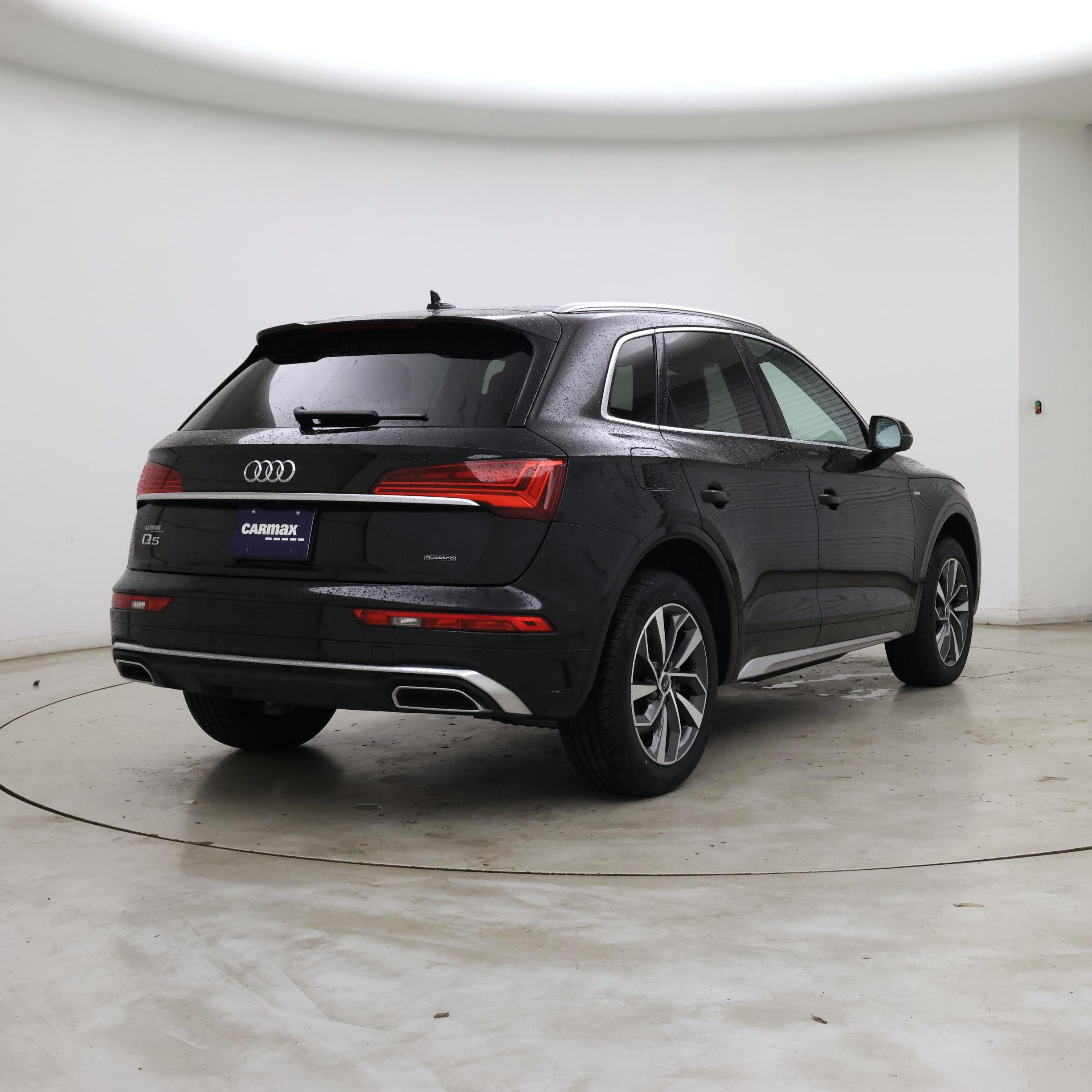 Thumbnail: 2023 Audi Q5 - 8