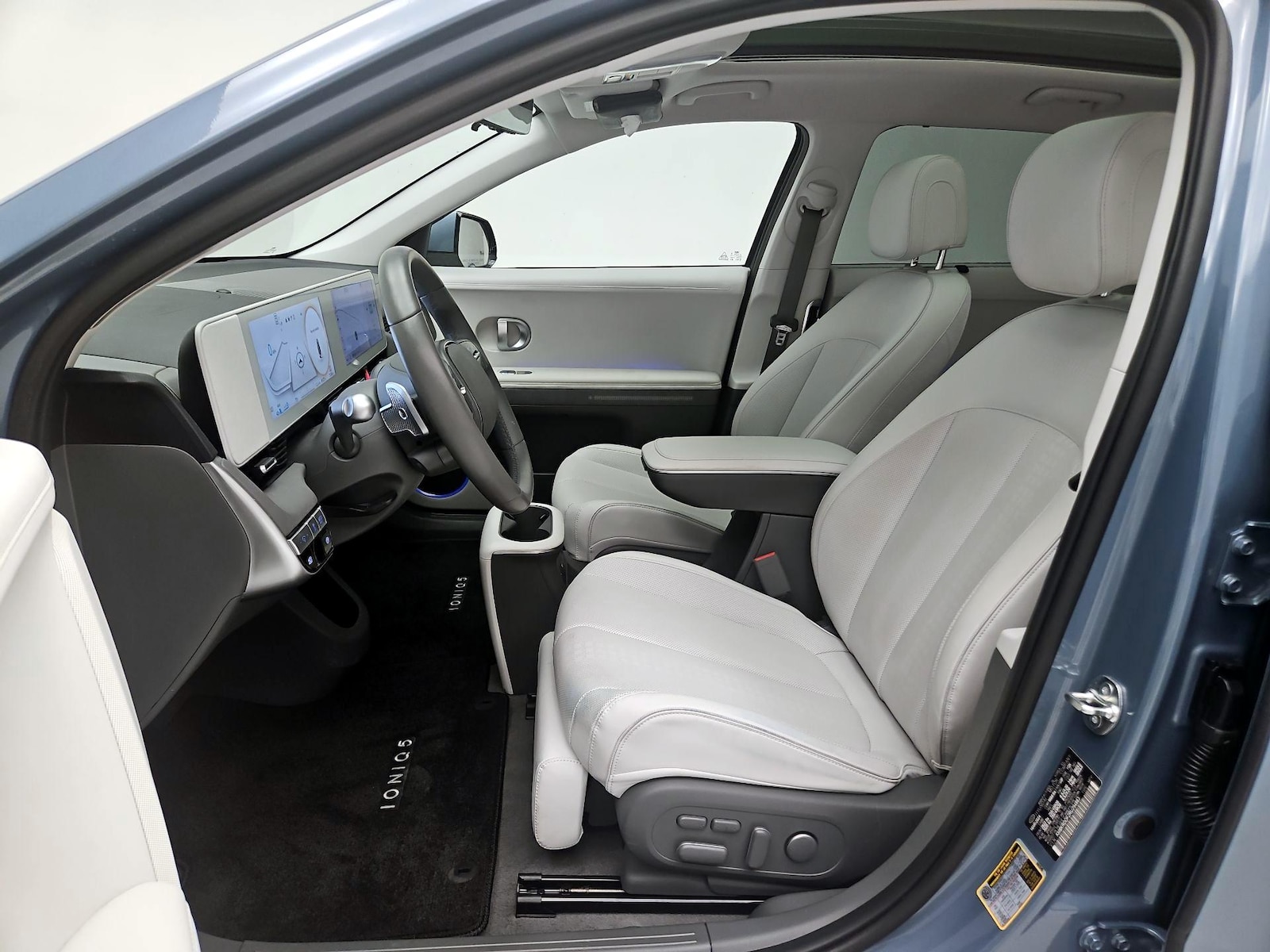 2024 Hyundai IONIQ 5 Limited - Photo 12