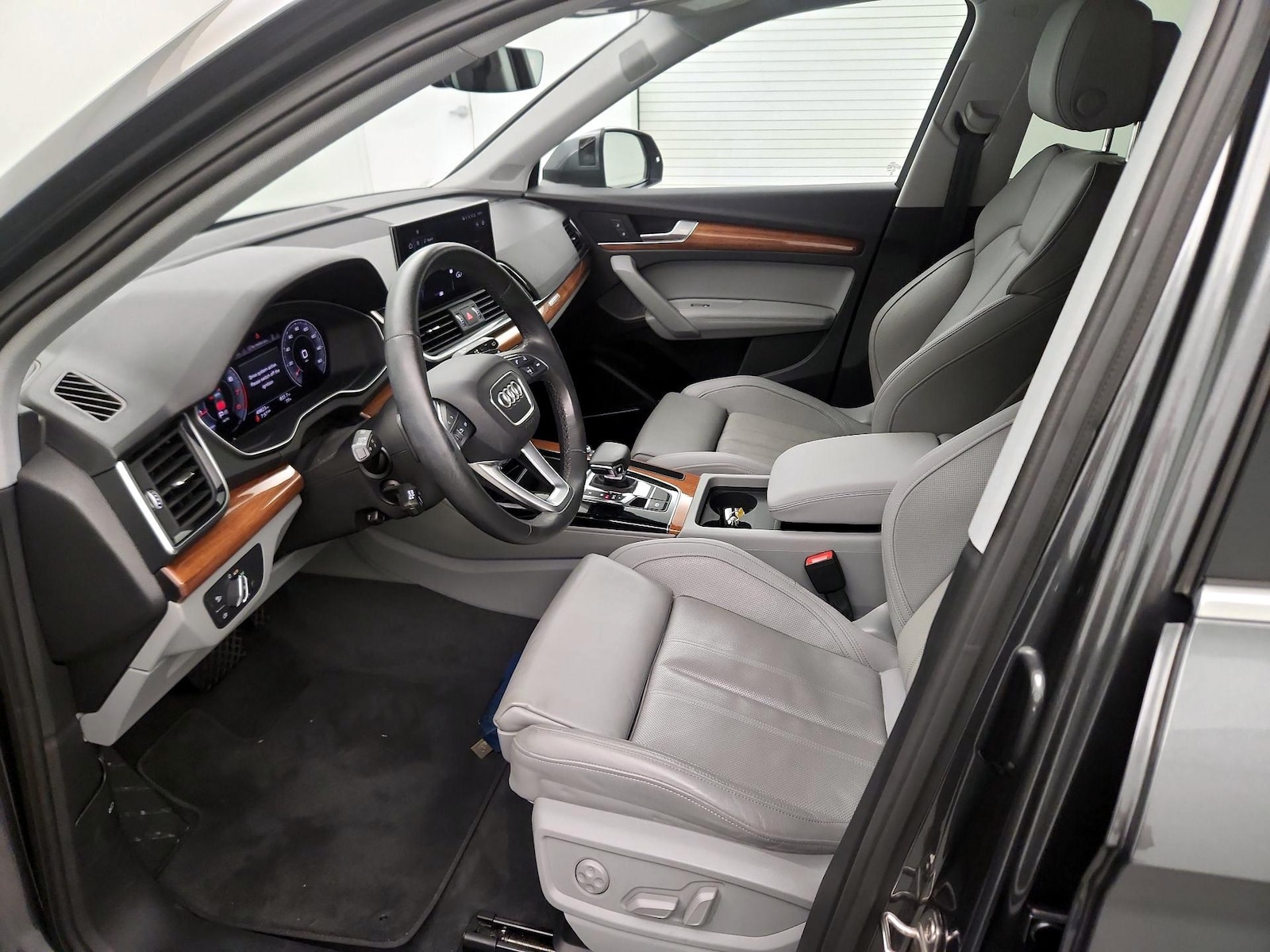 2023 Audi Q5 Premium Plus - Photo 12