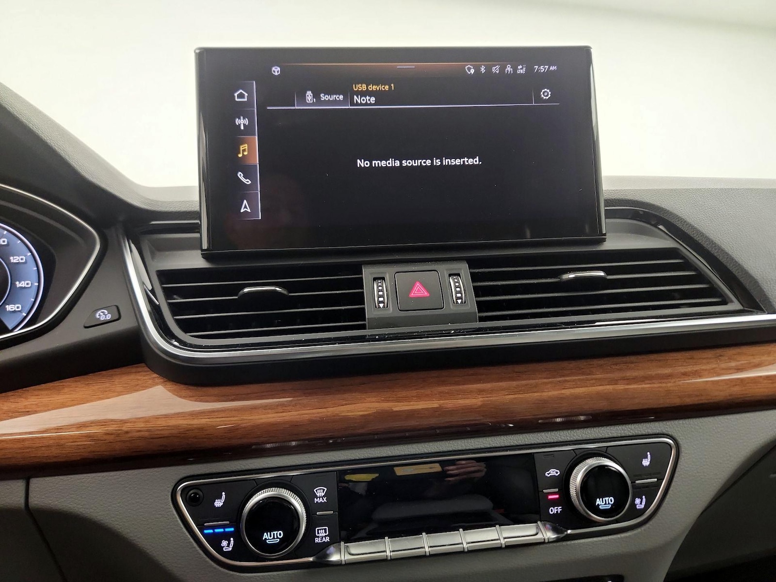 2023 Audi Q5 Premium Plus - Photo 16