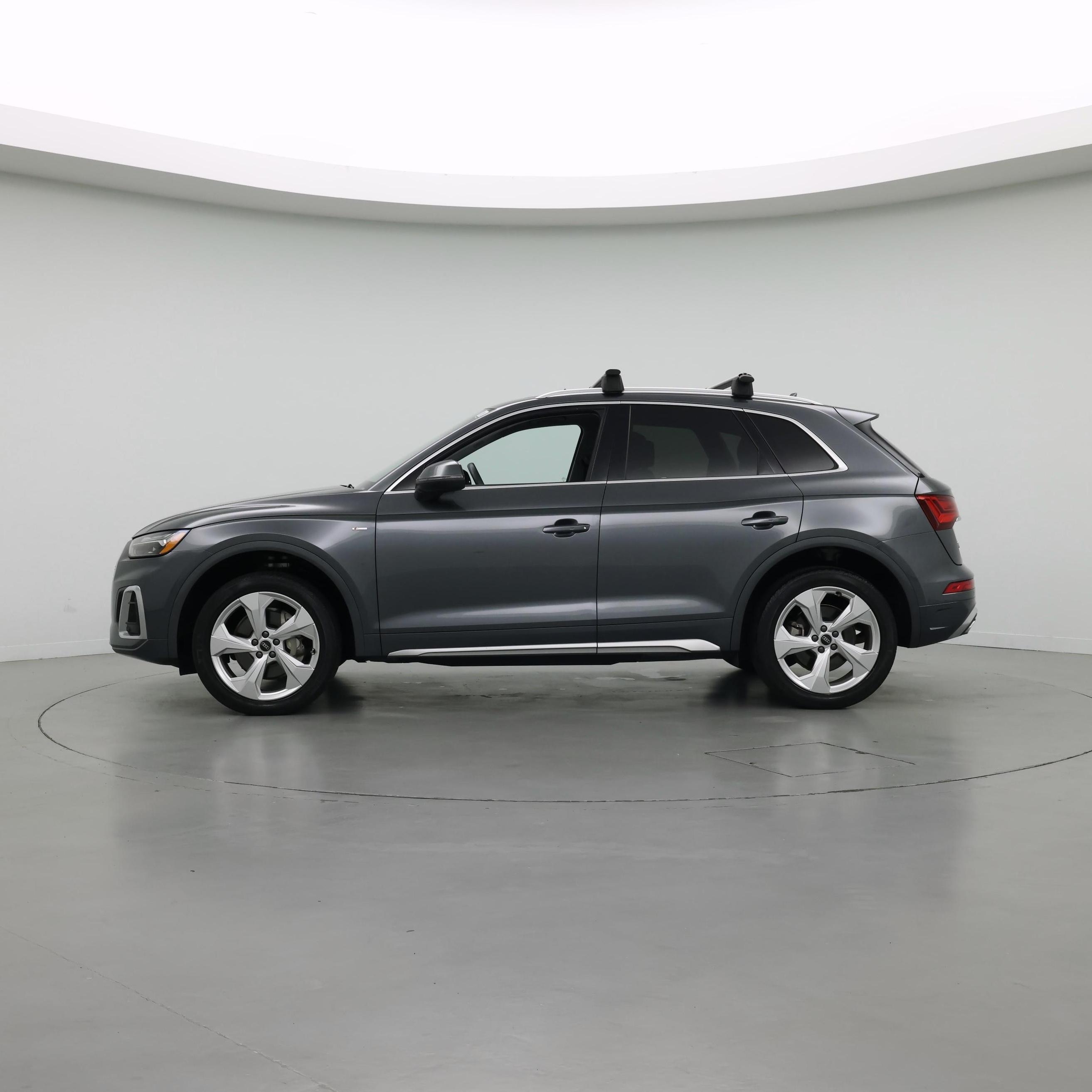 Thumbnail: 2023 Audi Q5 - 3
