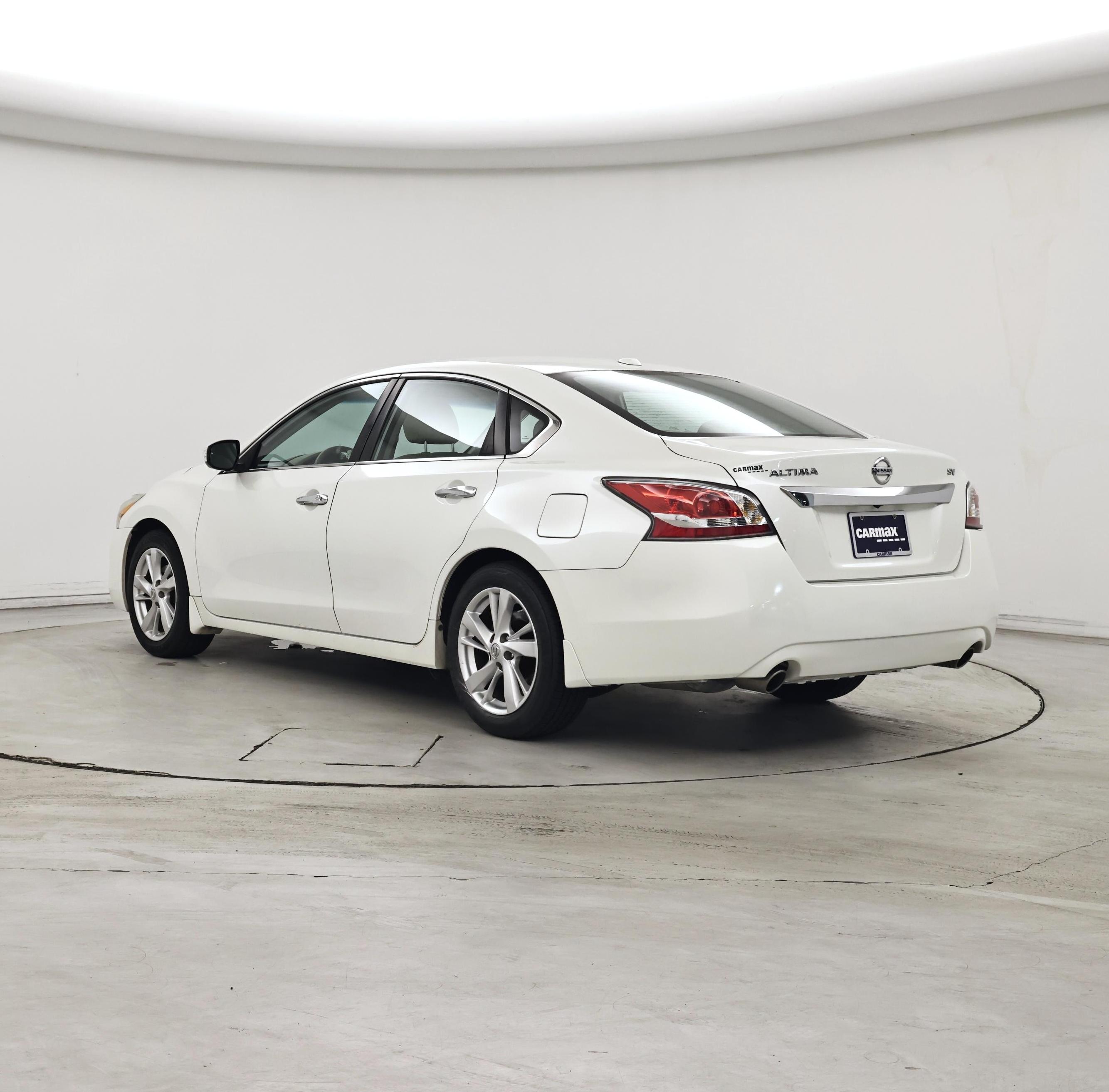 Thumbnail: 2015 Nissan Altima - 2